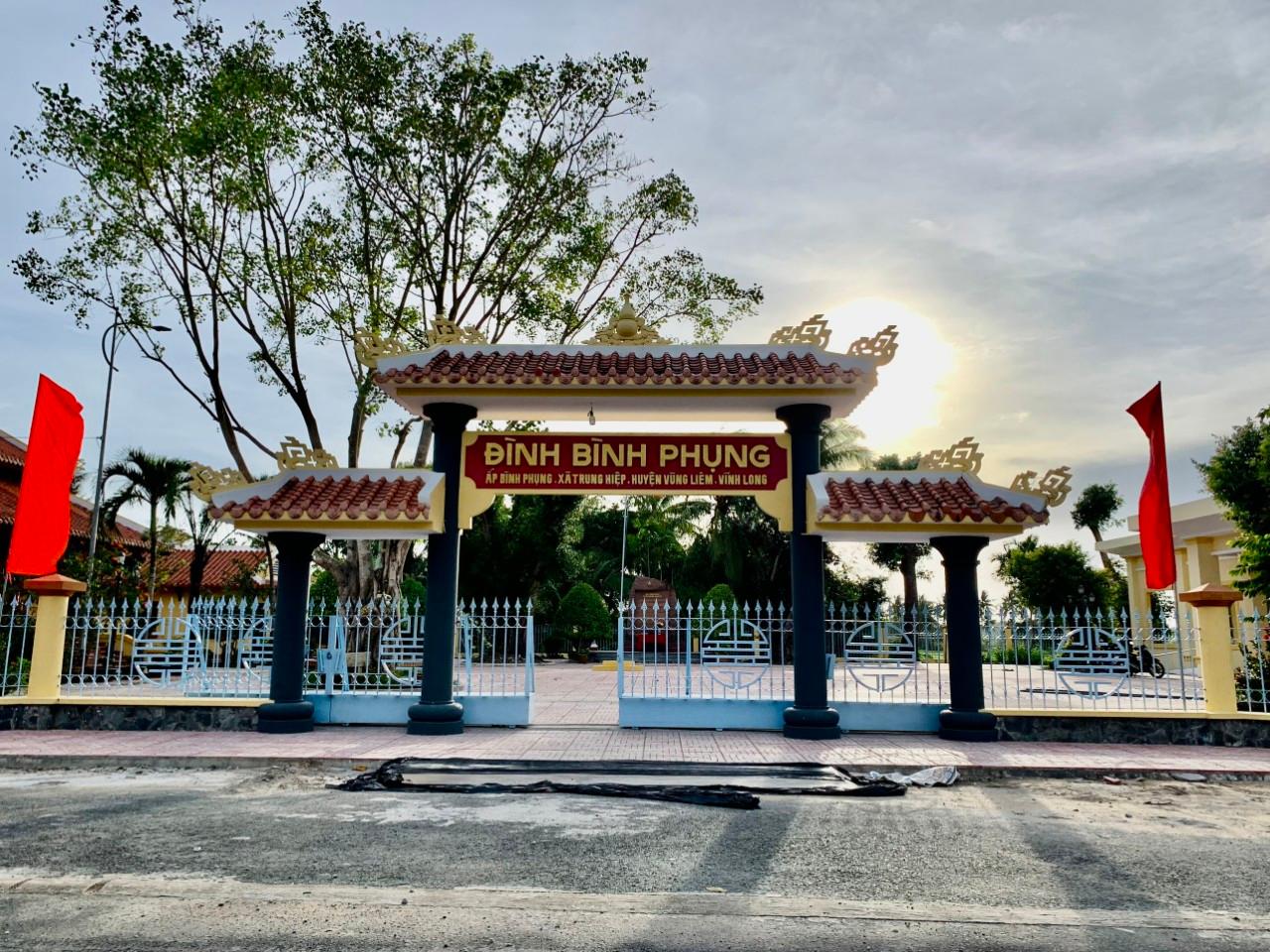 đình bình phụng