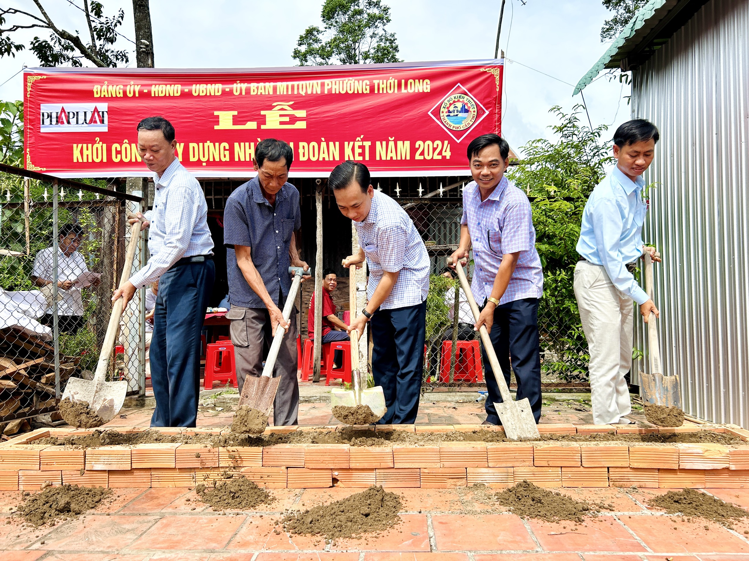 nha-dai-doan-ket-2.jpg