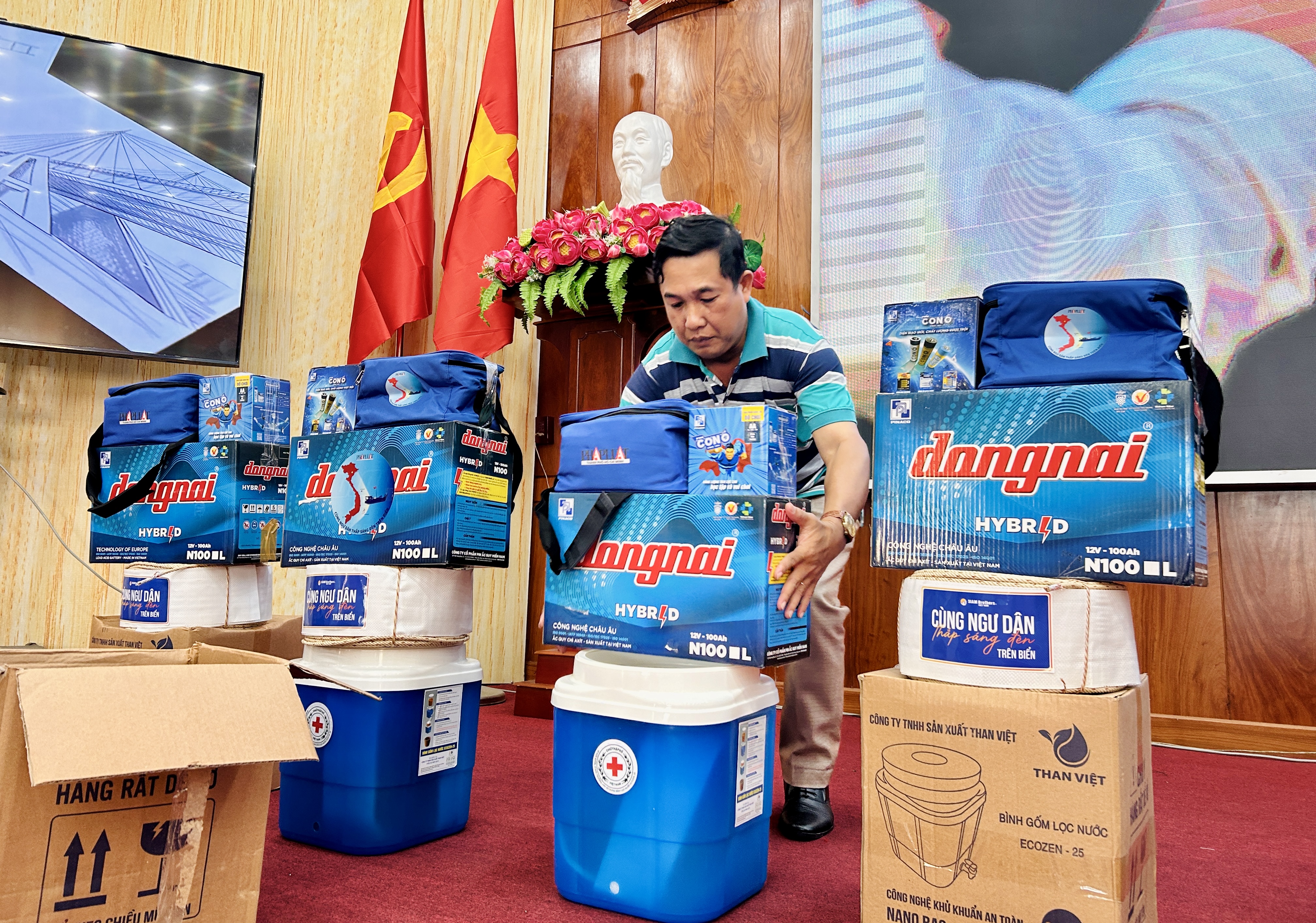 anh-sang-den-tre-bien-kien-giang-1.jpg