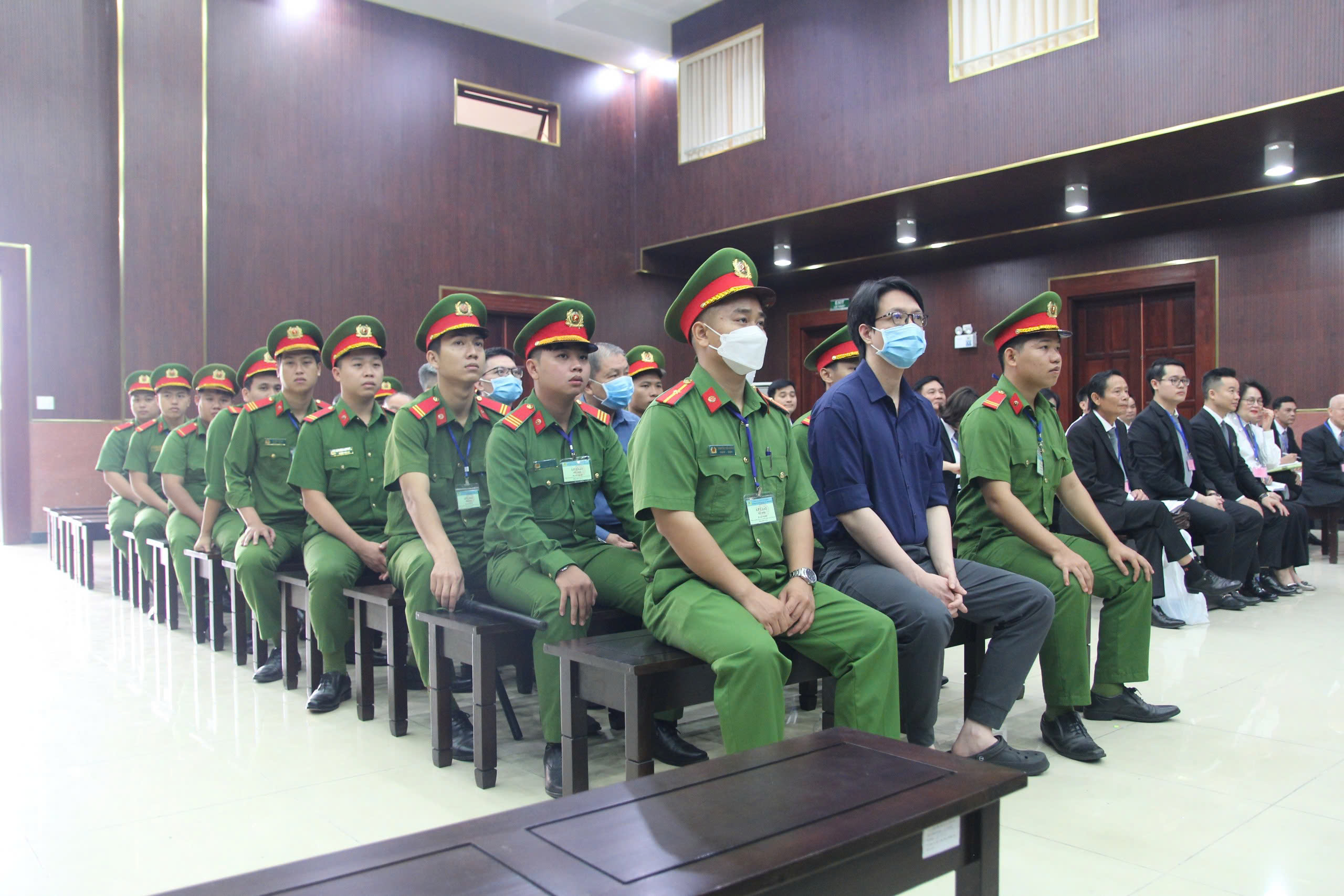 phạm tội do lạc hậu