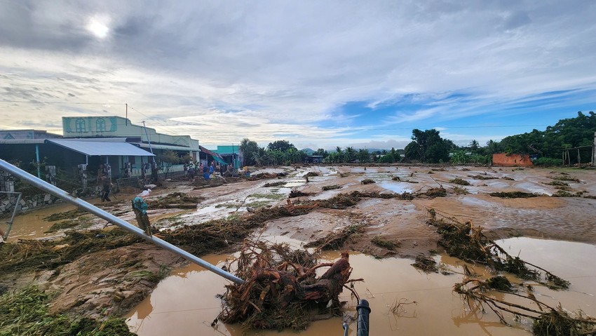 hồ chứa nước