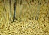TP.HCM phát hiện mì sợi chứa hàn the