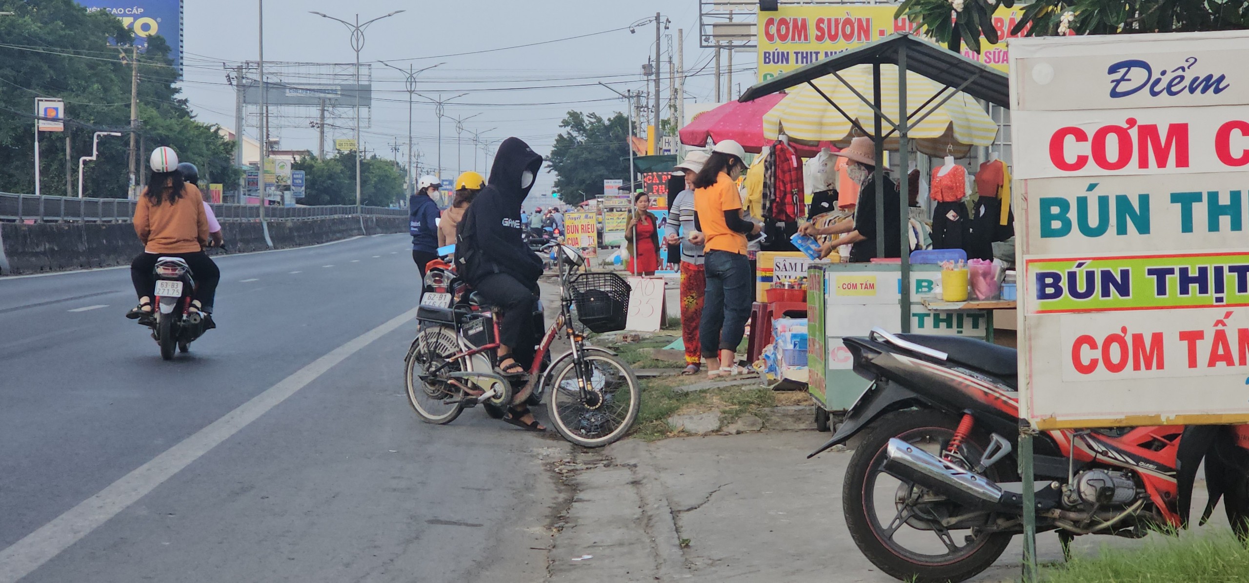 ngược chiều trên quốc lộ 1 (12).jpg