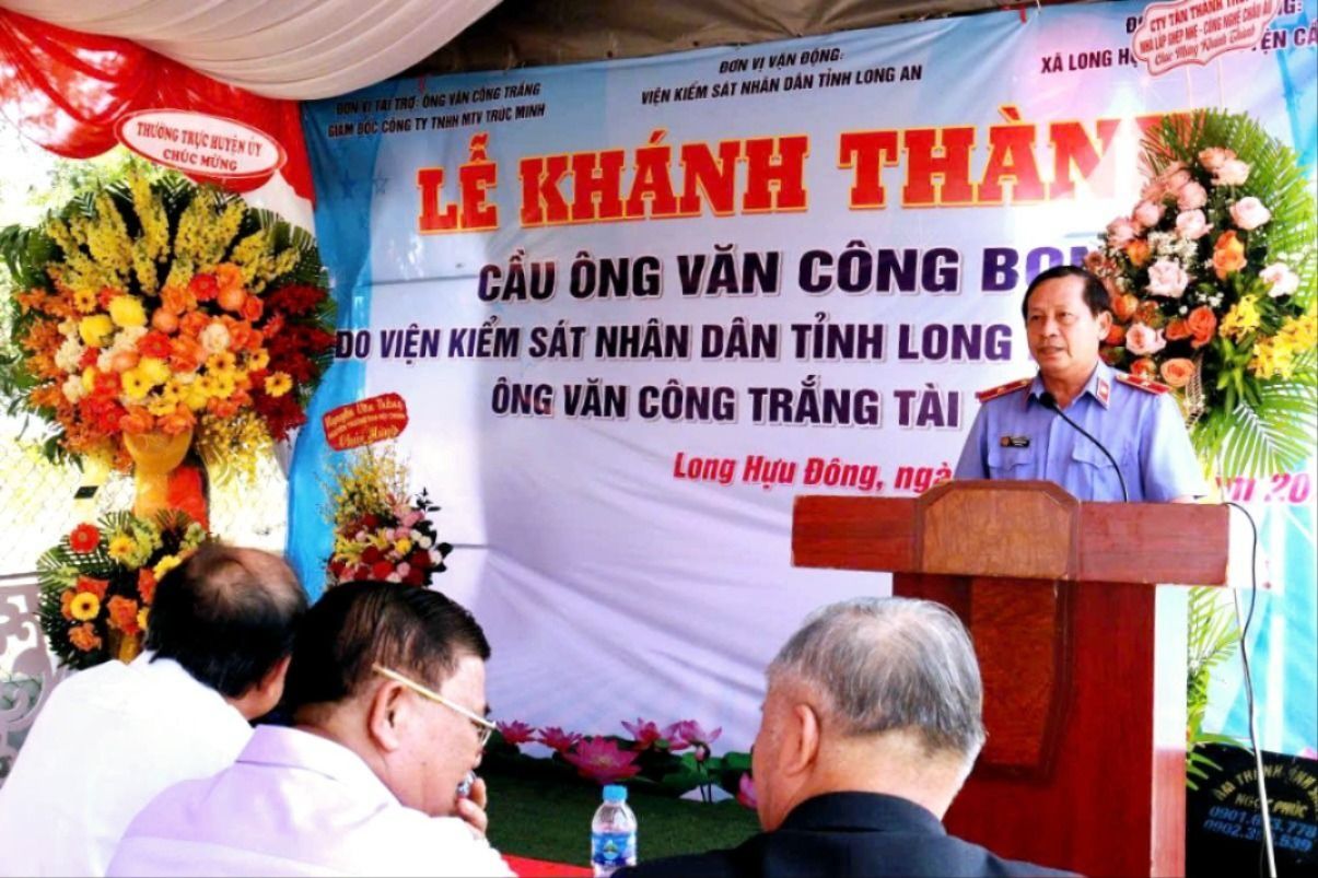 Cầu ông Văn Công Bon.jpg