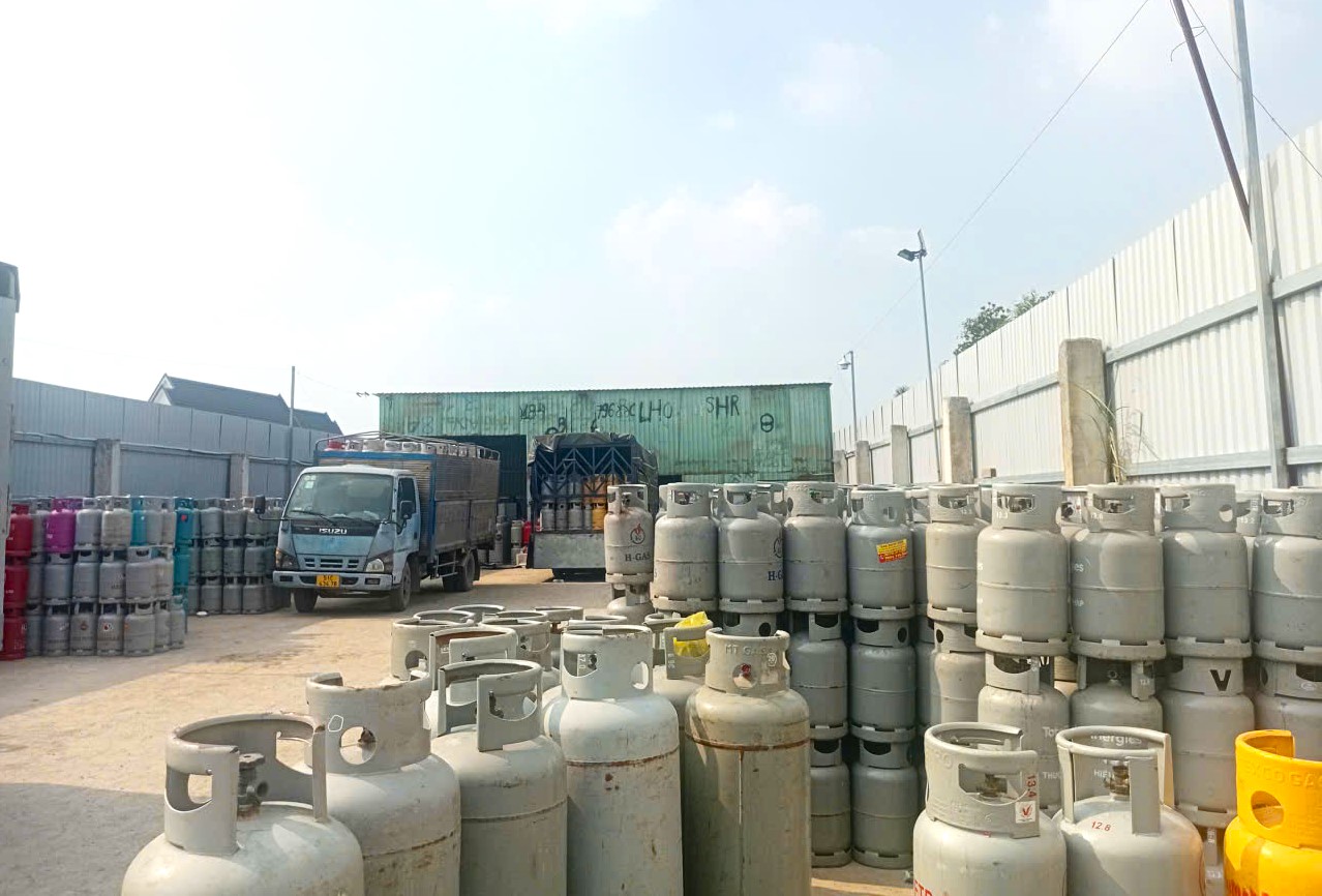 gas giả.jpg
