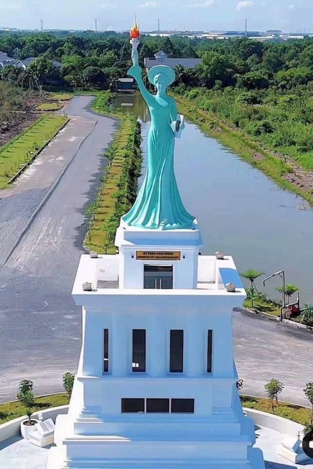 Tây Ninh: Dừng thi công tượng ‘Nữ thần Khai phóng’