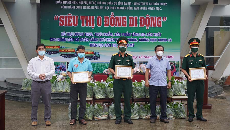 Siêu thị 0 đồng di động giúp người dân khó khăn vì COVID-19
