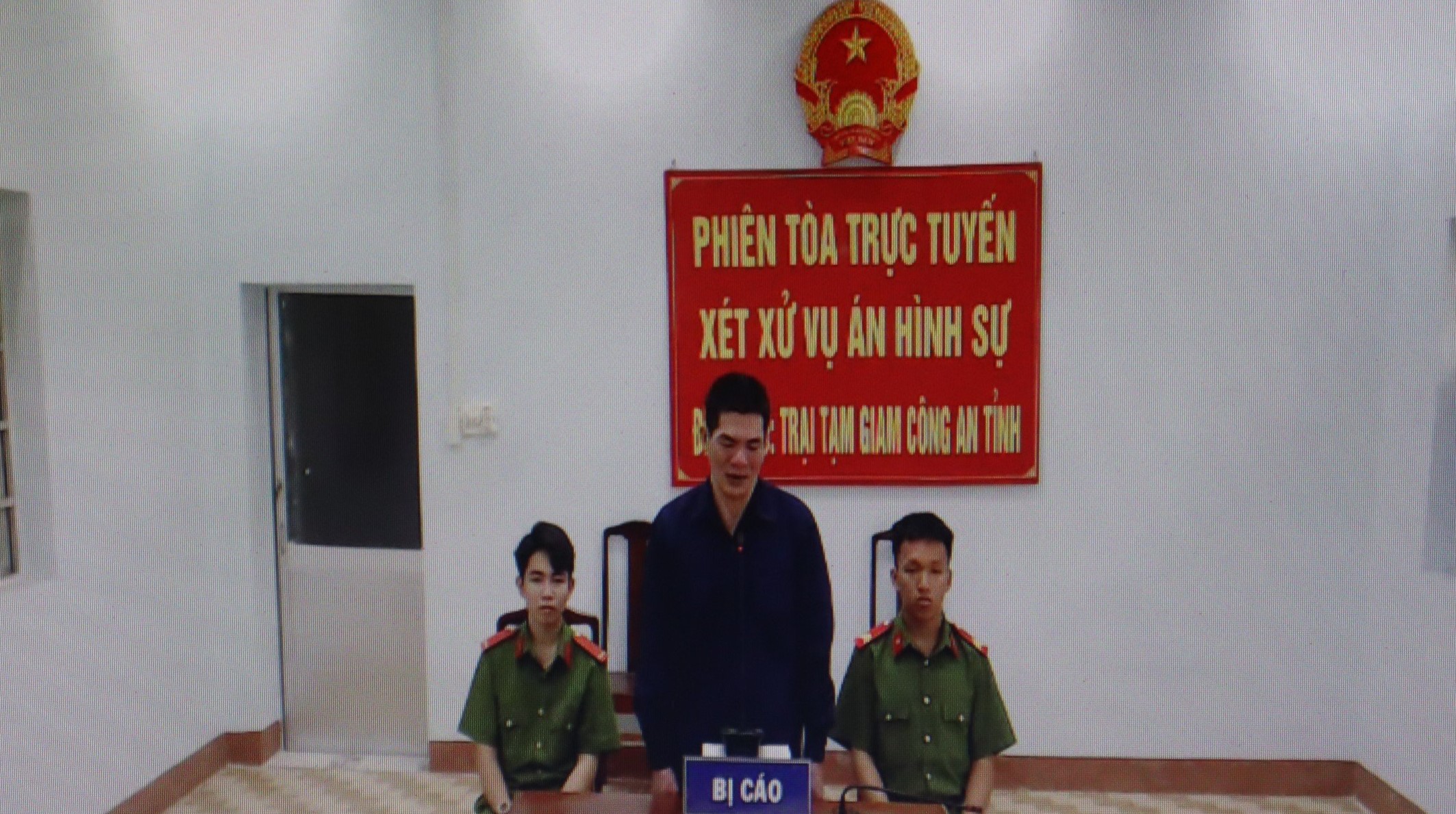 hém chết vợ.jpg
