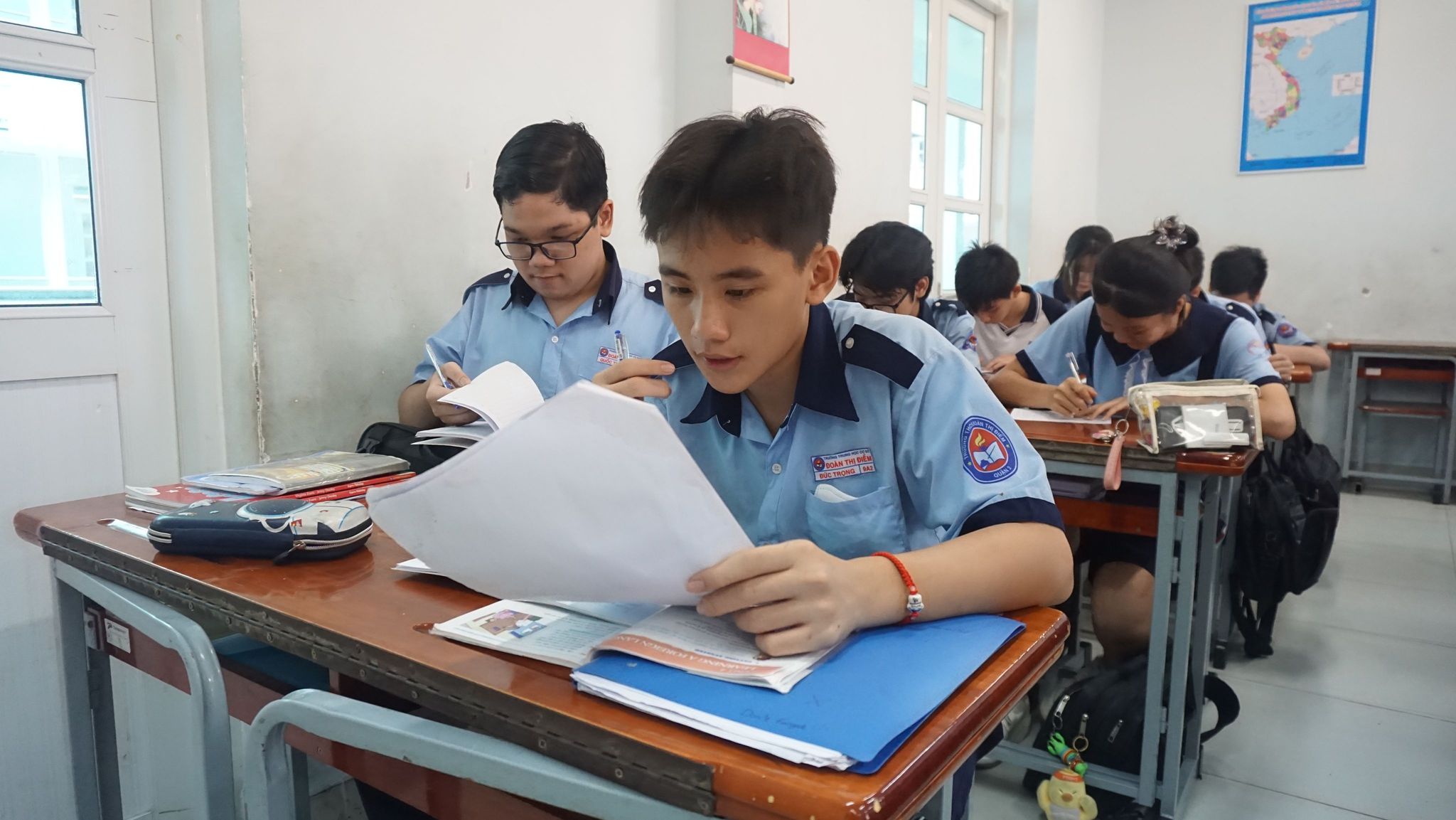 thi vào lớp 10 -4.jpg
