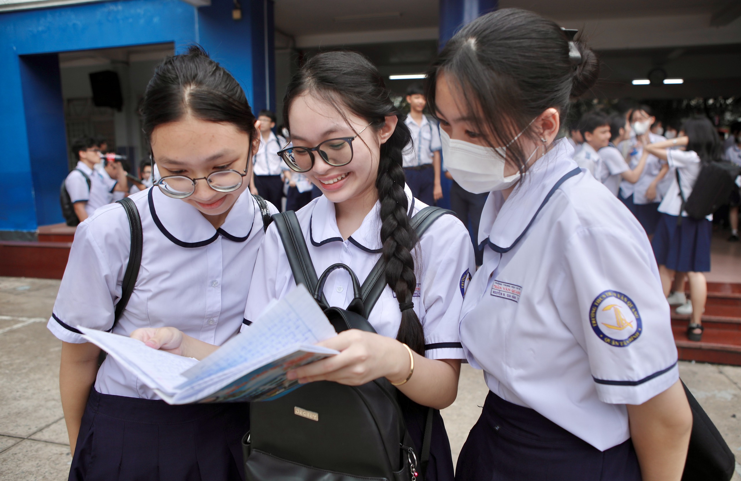 thi vào lớp 10.jpg