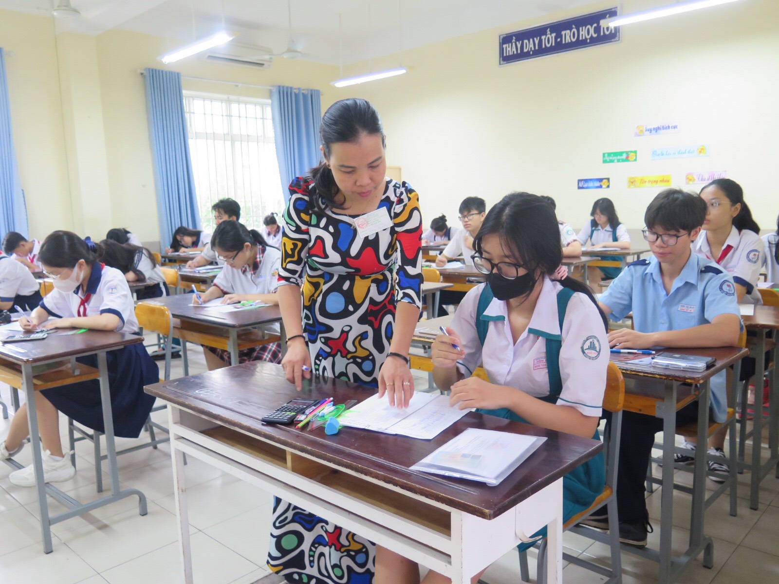 mon toan thi vào lop 10.jpg