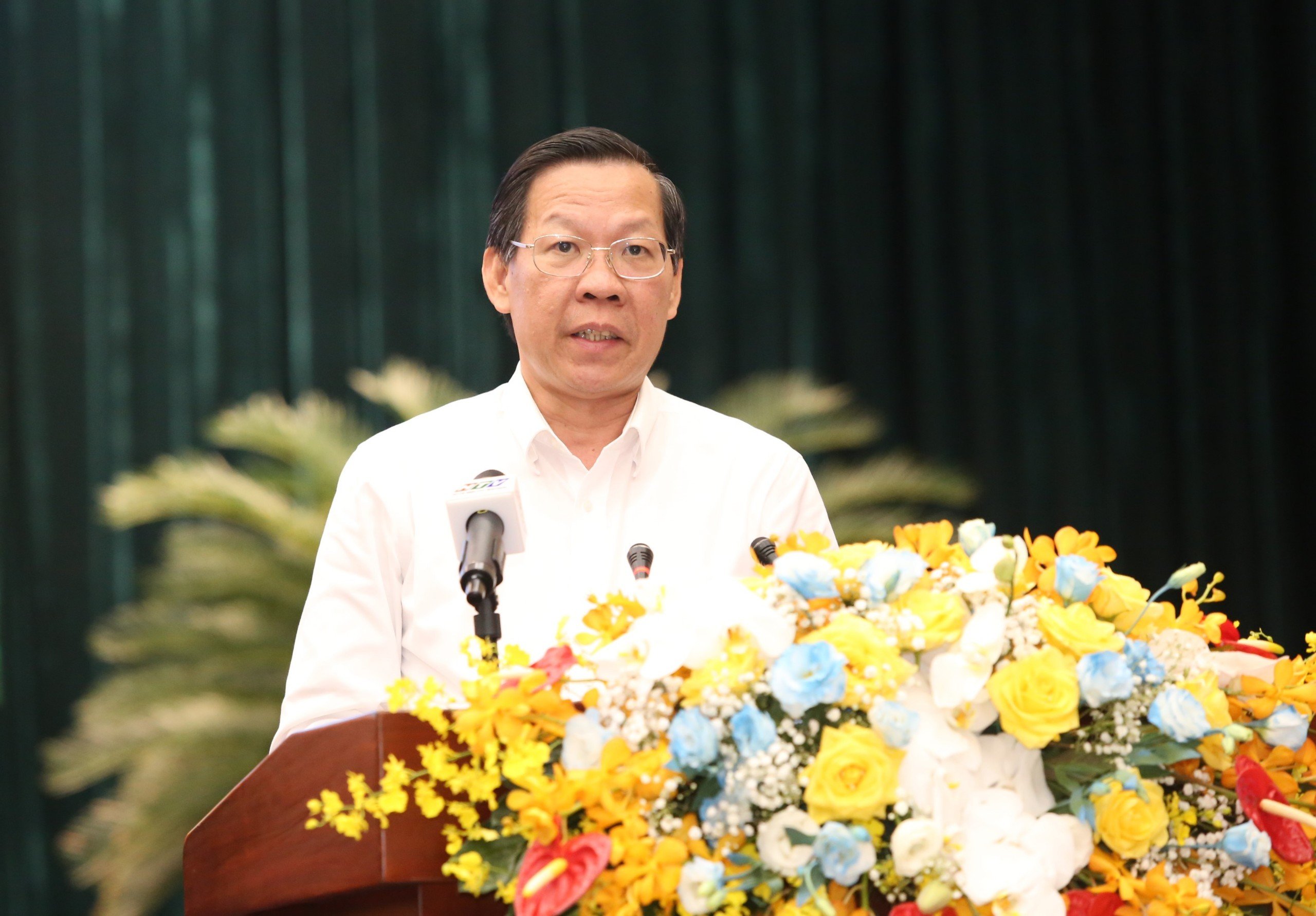 Chủ tịch TP.HCM biểu dương 8 quận, huyện giải ngân đầu tư công trên 80%-giai-ngan-dau-tu-cong