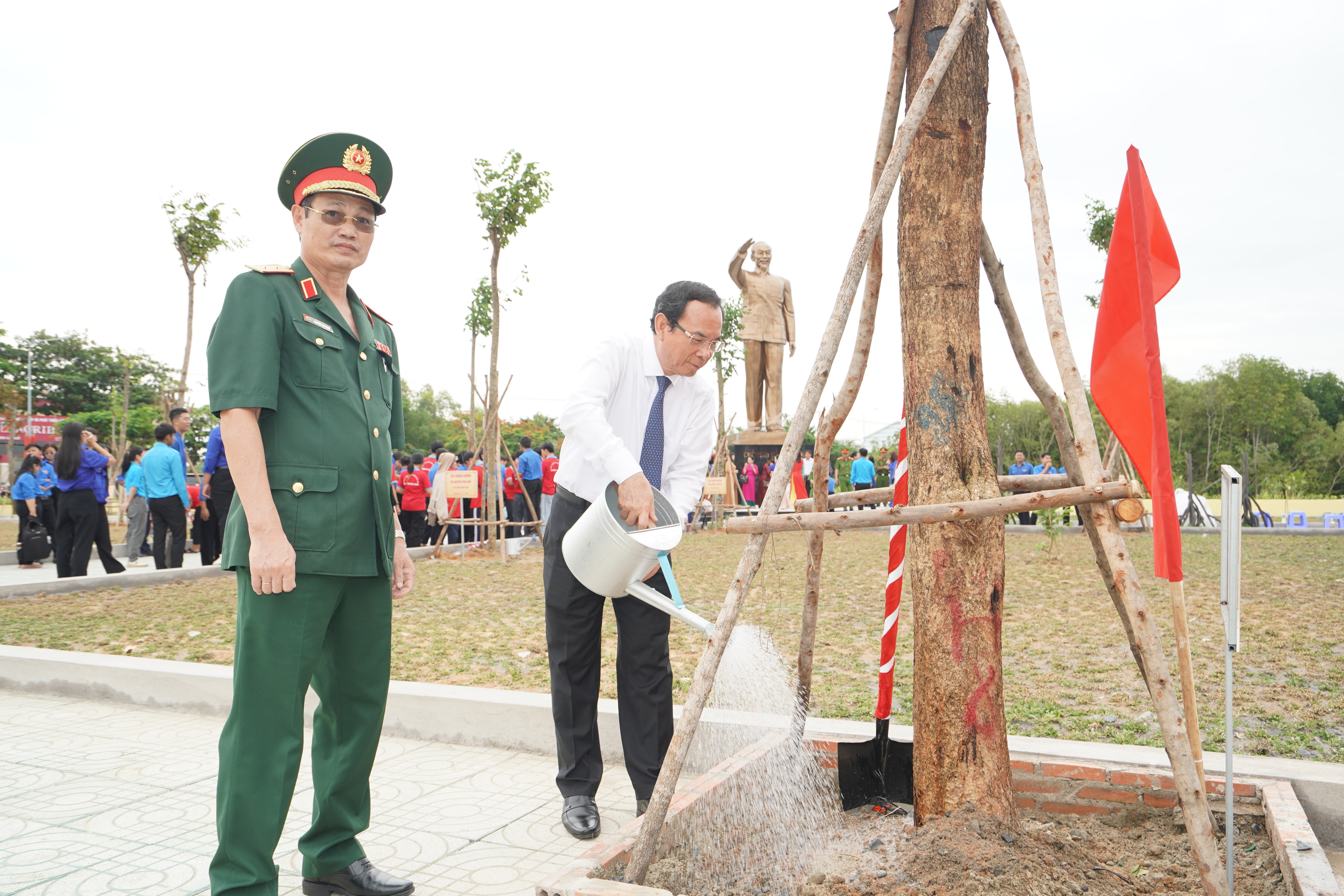 den-tho-anh-hung-liet-si-3.JPG