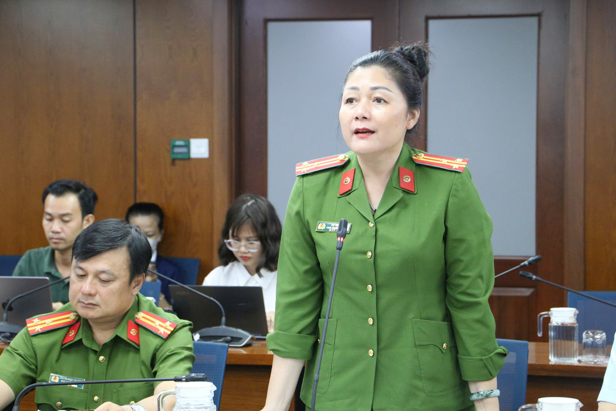 Video Công an TP.HCM hướng dẫn 5 bước góp ý sửa đổi Hiến pháp 2013 qua VNeID-cong-an-tp.hcm.jpg