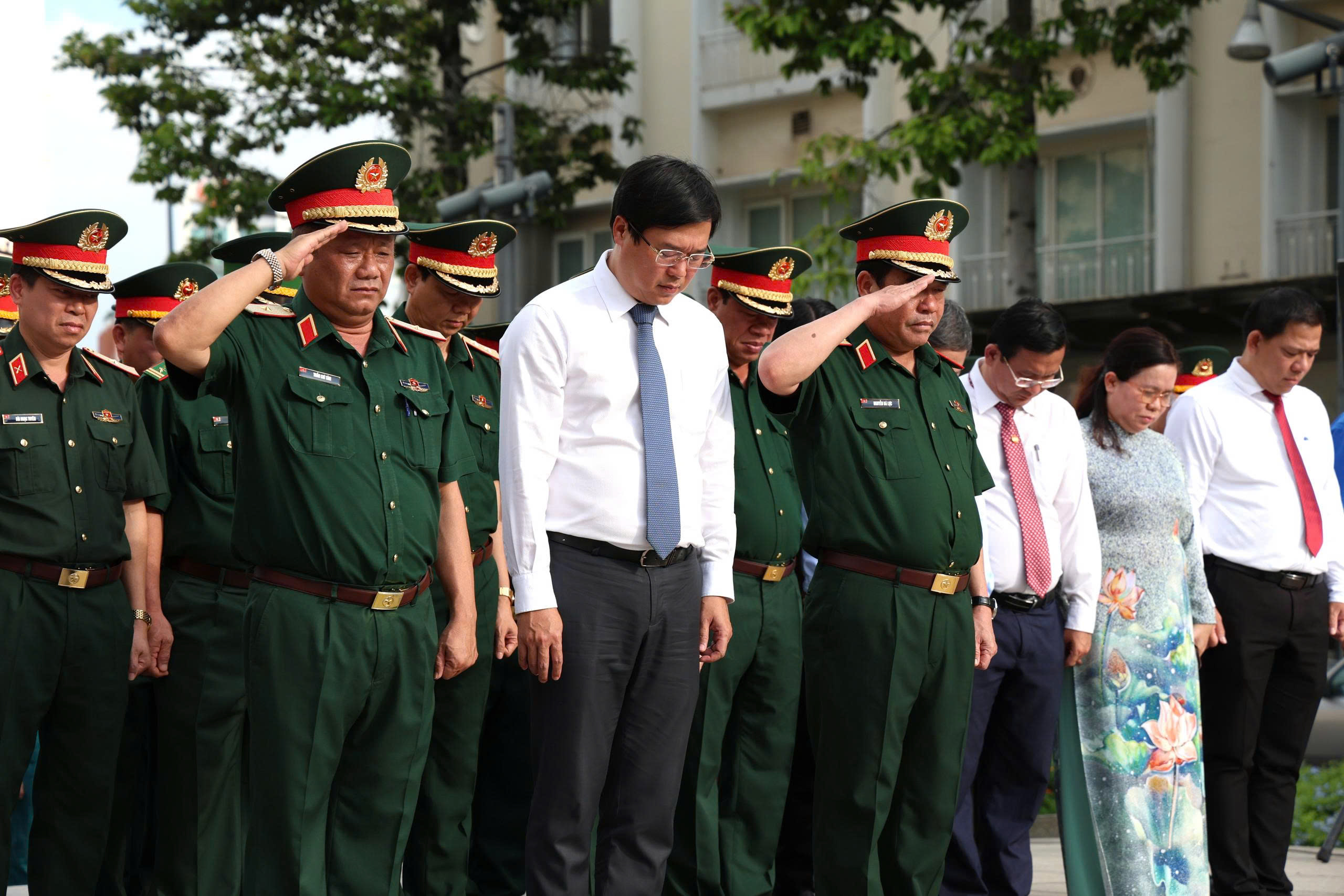 dang-hoa-chu-tich-ho-chi-minh-1.jpg