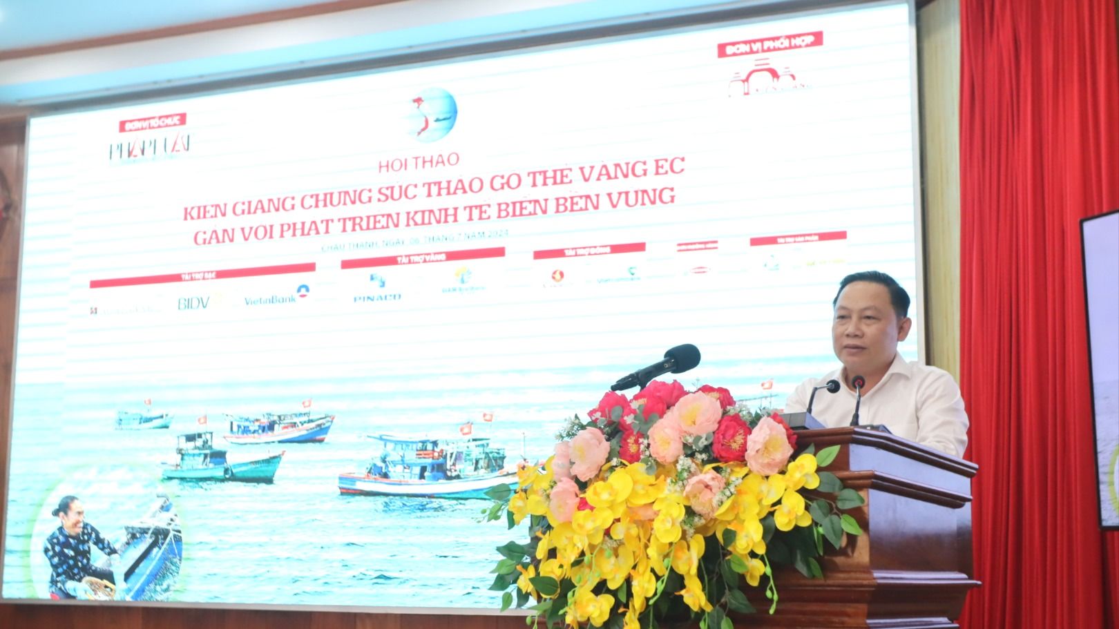kien-giang-chung-suc-thao-go-the-vang-ec-gan-voi-phat-trien-kinh-te-bien-ben-vung.jpg