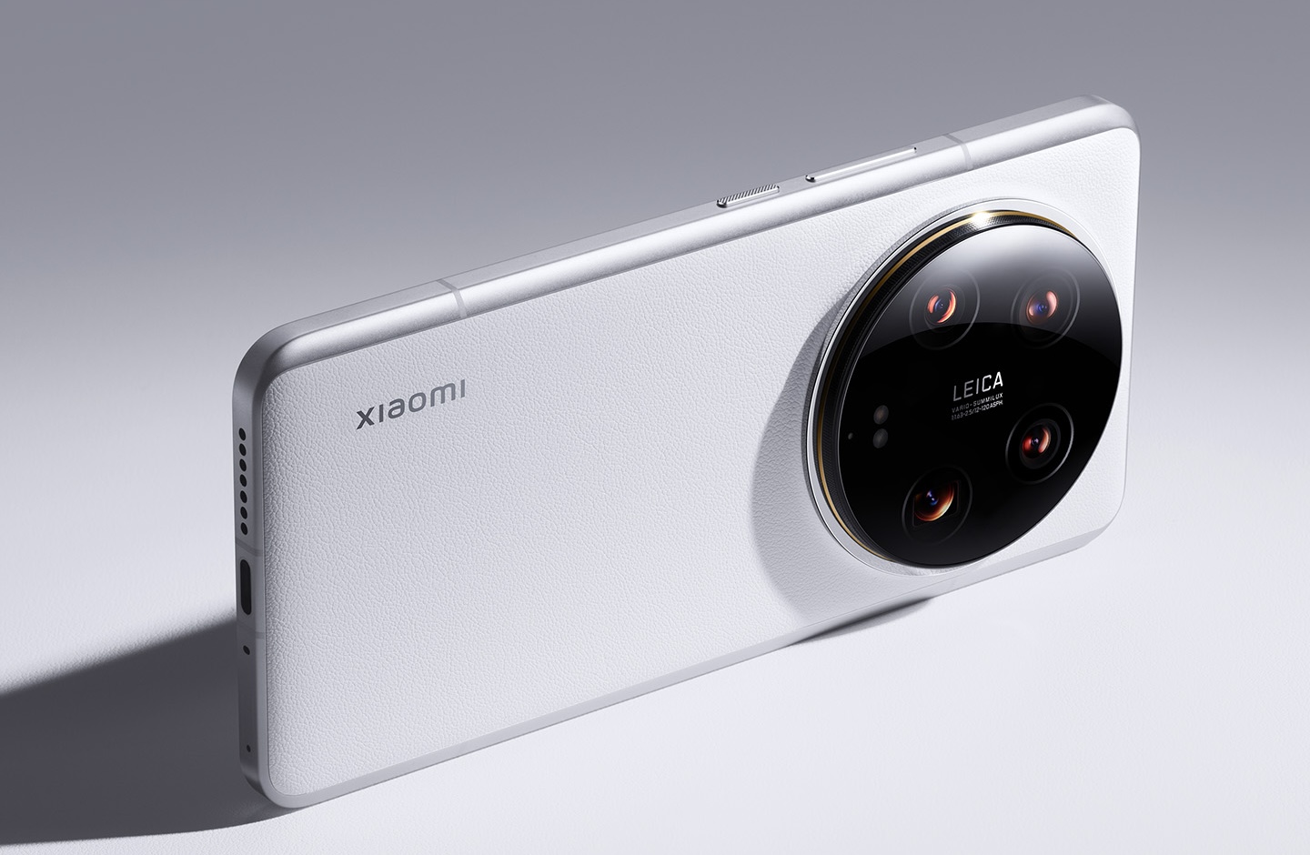 Xiaomi xác nhận Xiaomi 14 Ultra sẽ ra mắt toàn cầu vào ngày 25 tháng 2 tại Barcelona. Ảnh: Lei Jun