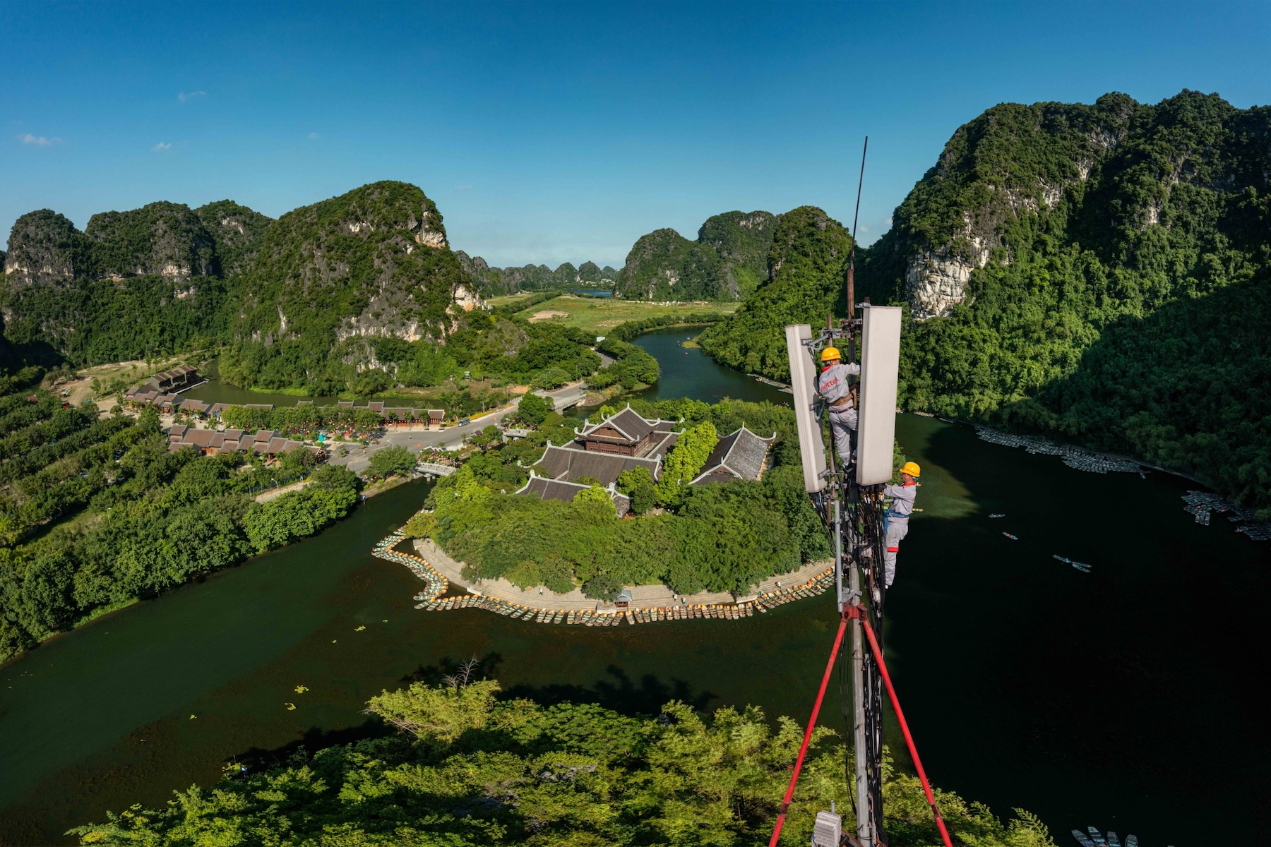 Viettel triển khai nhiều công nghệ trước khi tắt sóng 2G.