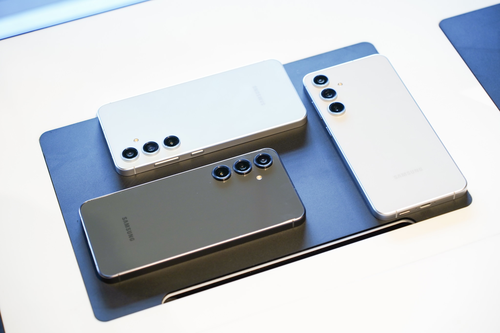 Galaxy S24 FE được tích hợp nhiều tính năng AI
