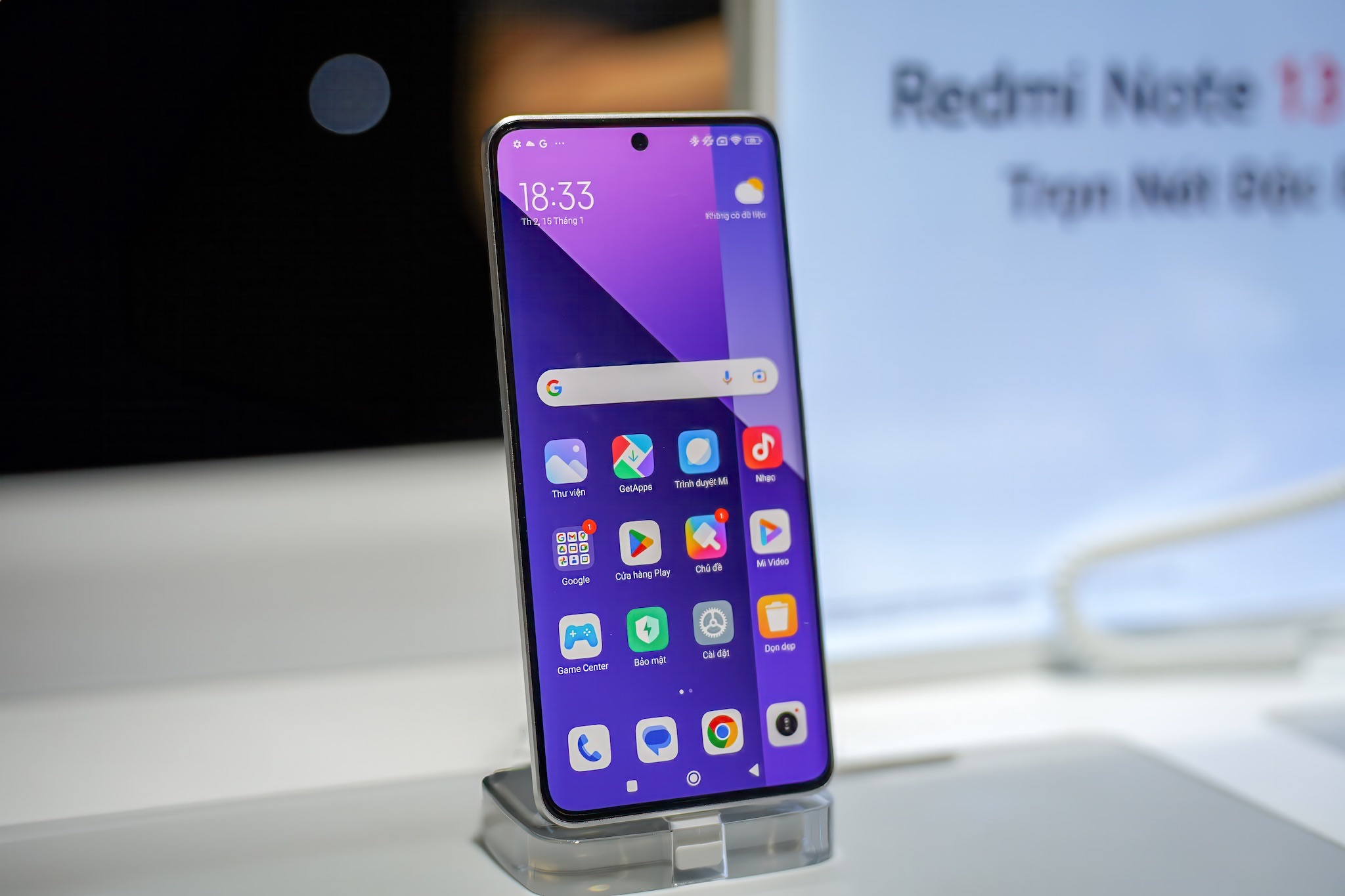 Redmi Note 13 Pro 4G hiện có giá khoảng 6 triệu đồng. Ảnh: TIỂU MINH