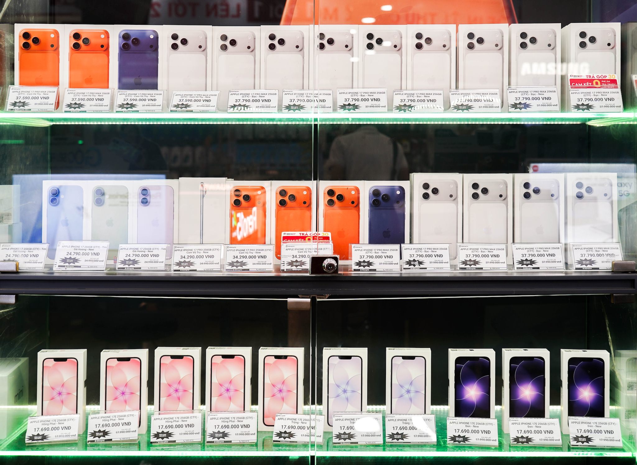 iphone-17e-4.jpg