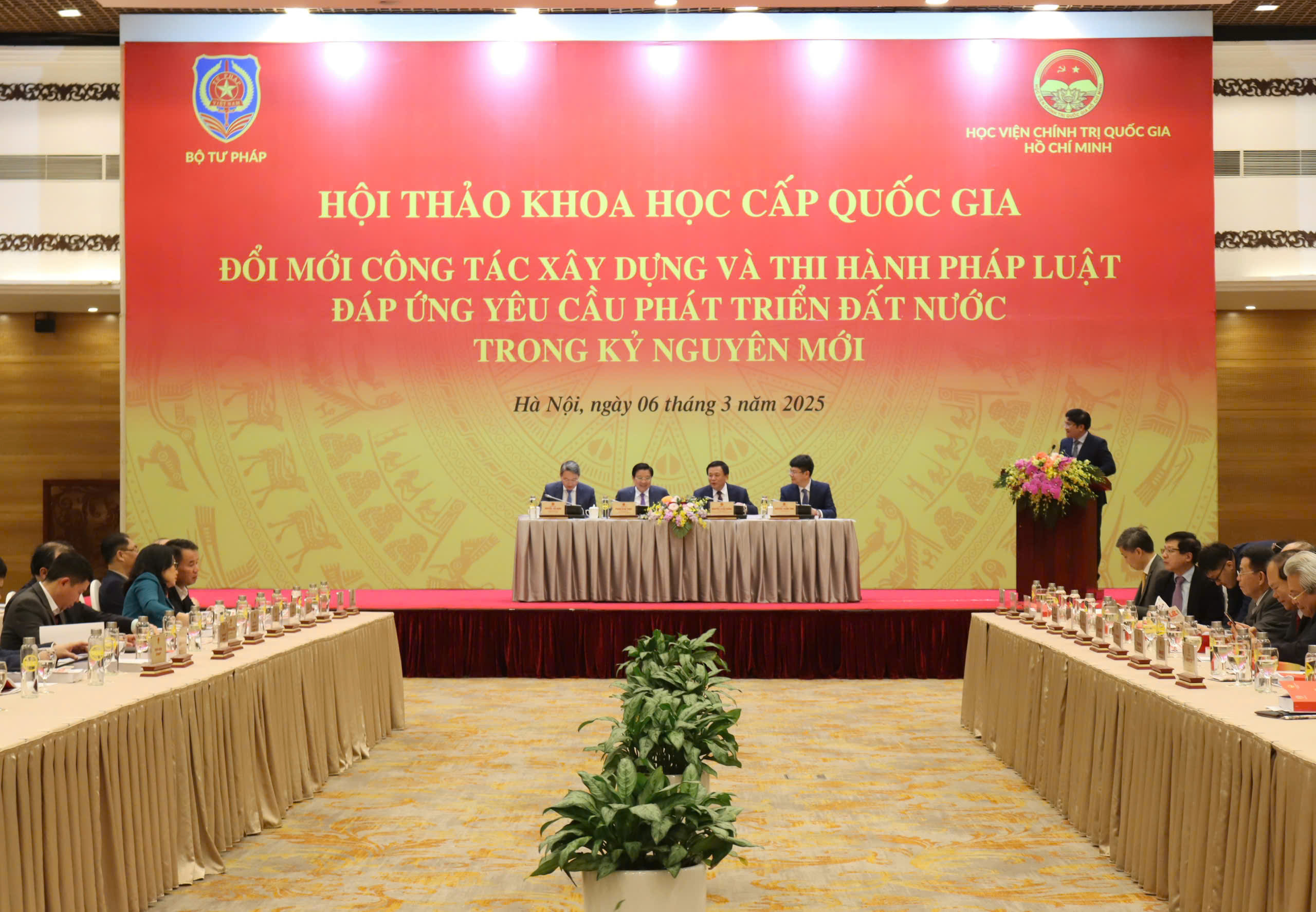 xay dung va thi hanh phap luat (1).jpg