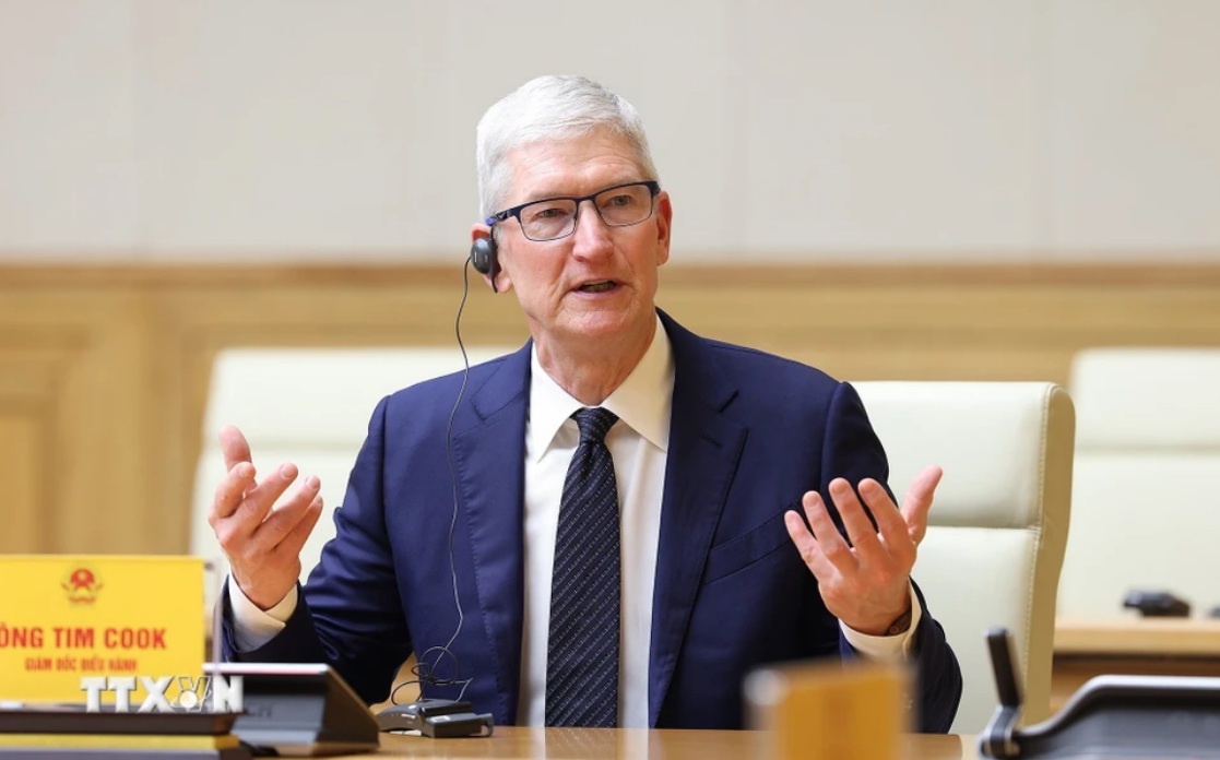 TimCook.jpg