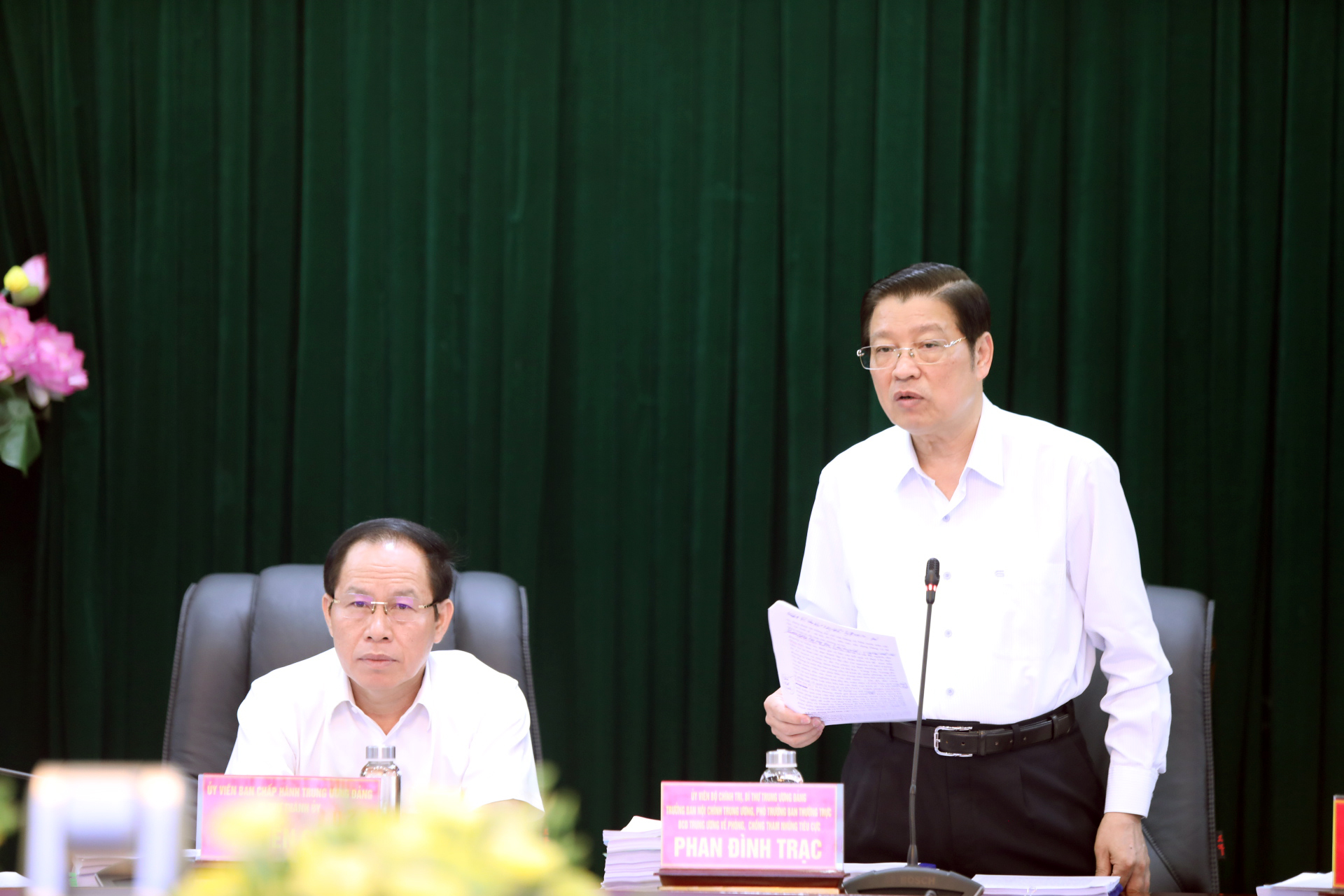 phan-dinh-trac-kiem-tra-hai-phong-1-3044-3009.jpg