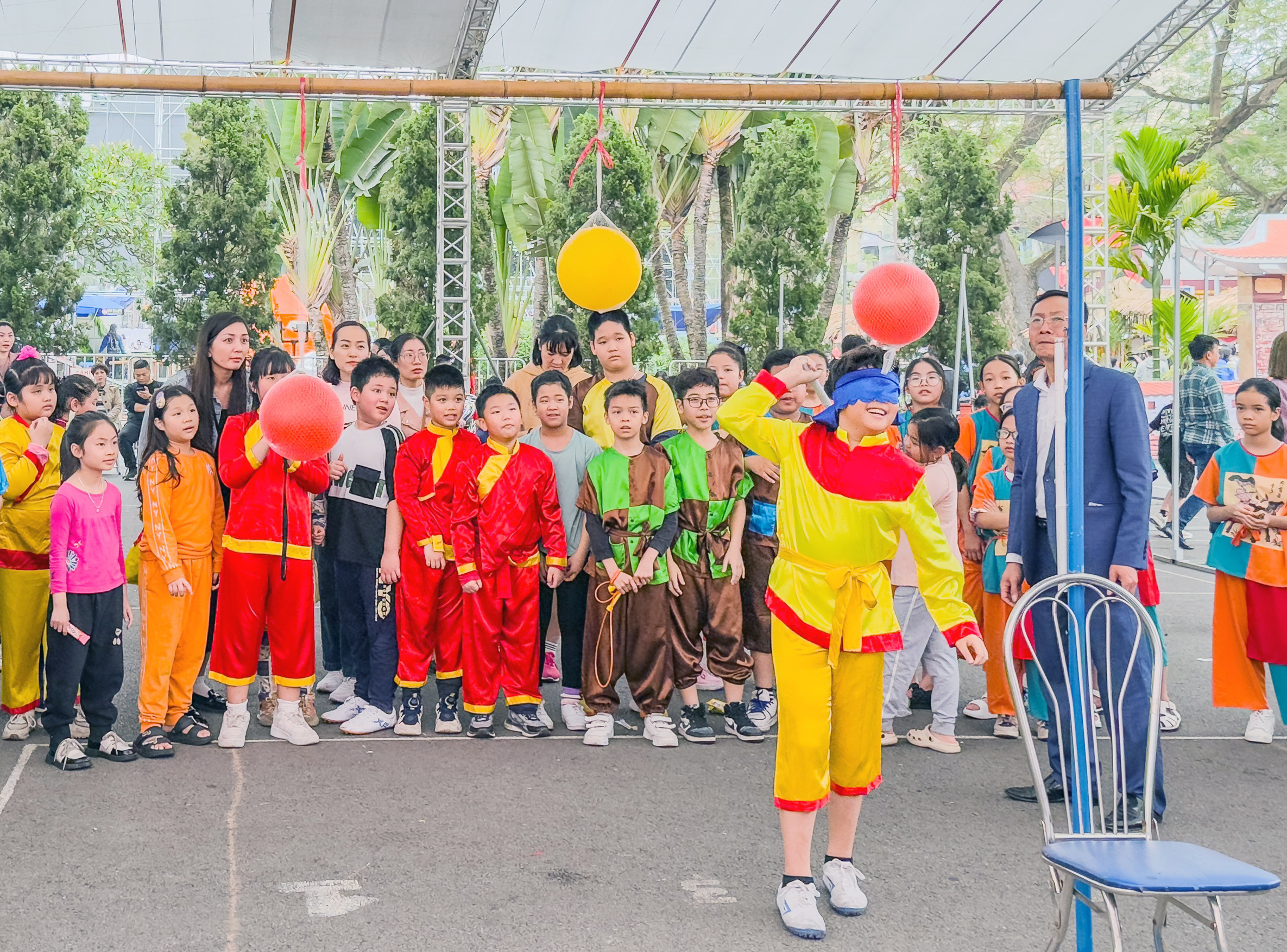 hai-phong-lan-dau-khoi-phuc-hoi-thi-hoa-thuy-tien-dang-cung-nu-tuong-le-chan-10.jpg