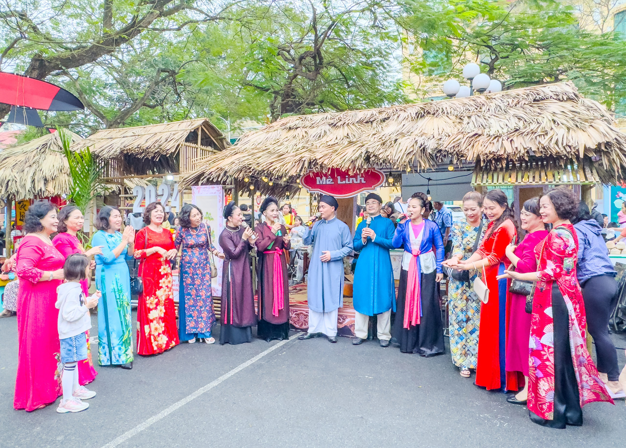 hai-phong-lan-dau-khoi-phuc-hoi-thi-hoa-thuy-tien-dang-cung-nu-tuong-le-chan-7.jpg
