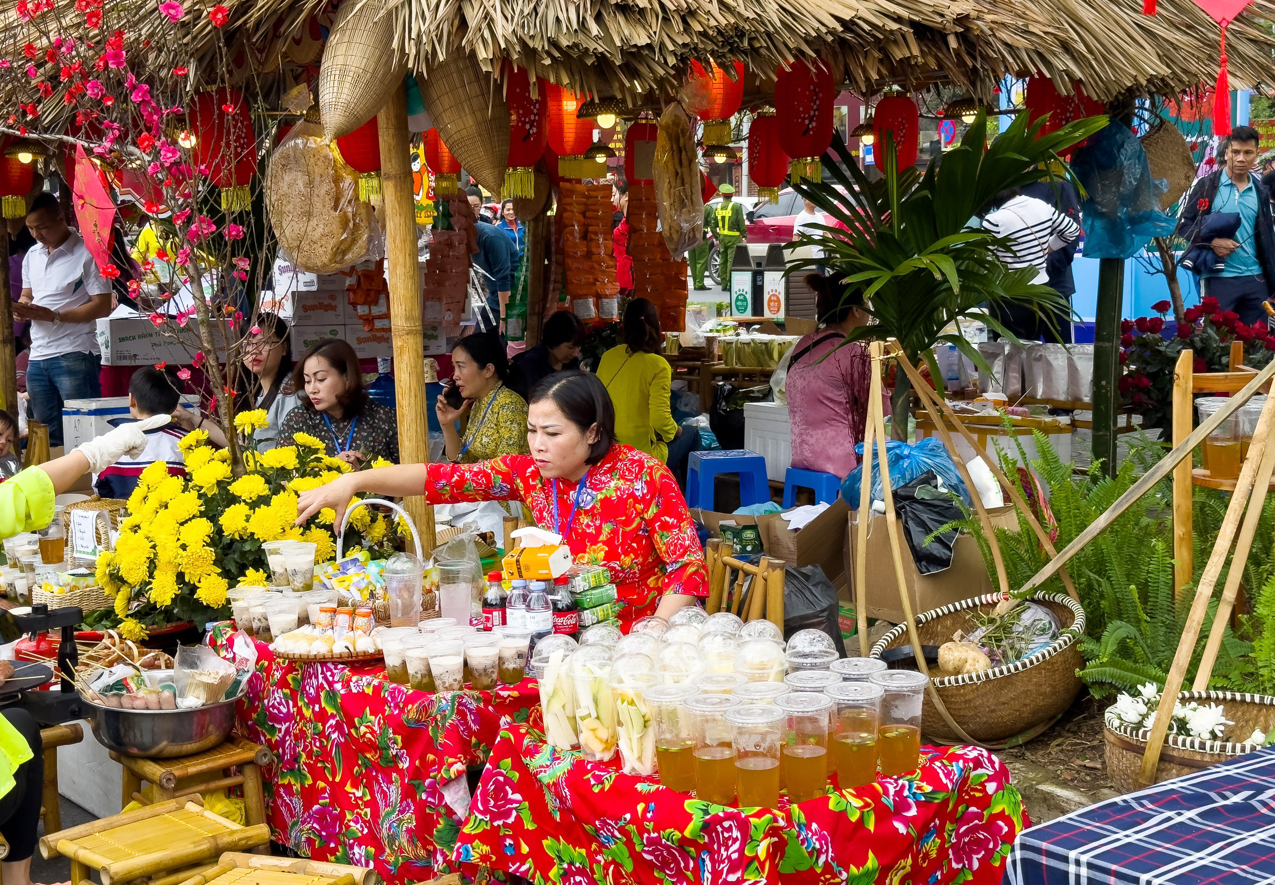 hai-phong-lan-dau-khoi-phuc-hoi-thi-hoa-thuy-tien-dang-cung-nu-tuong-le-chan-8.jpg