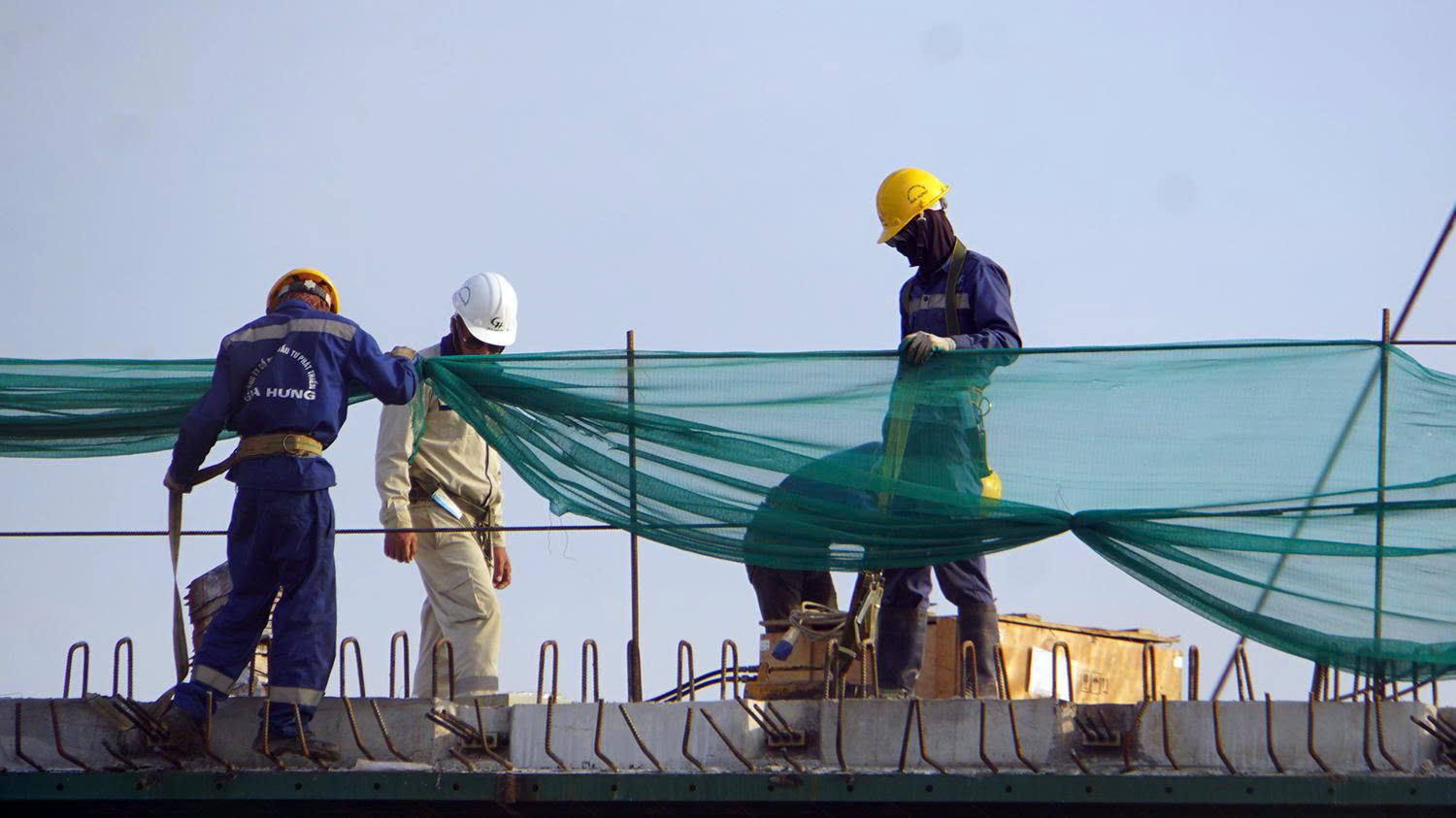 hai-phong-gap-rut-thi-cong-day-nhanh-tien-do-tuyen-duong-vanh-dai-2-7.jpg