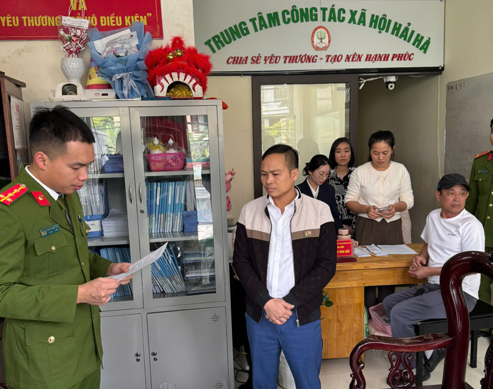 quang-ninh-khoi-to-giam-doc-trung-tam-cong-tac-xa-hoi-hai-ha-1.jpg