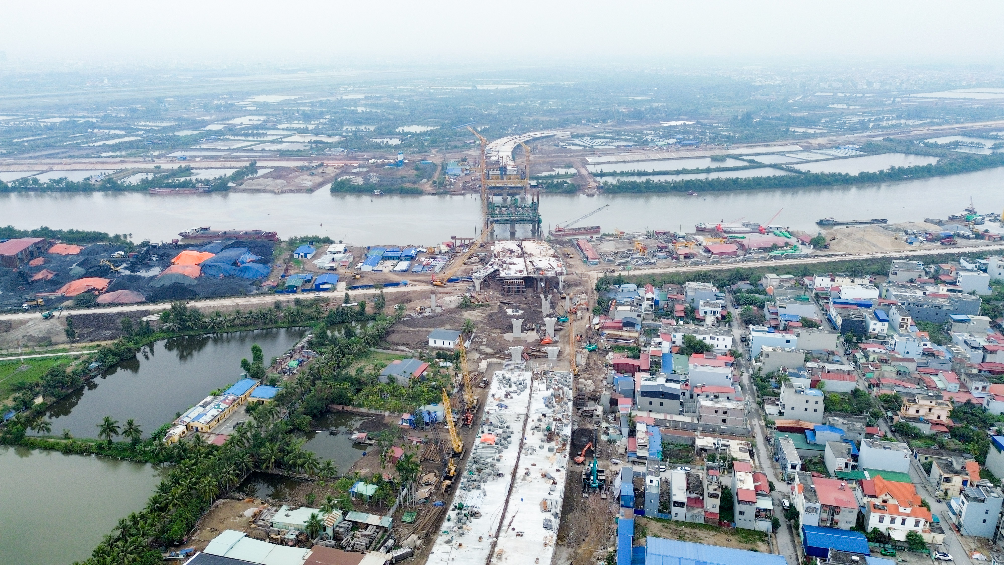 vanh-dai-2-hai-phong-tang-toc-thi-cong-phan-dau-hop-long-cau-hai-thanh-trong-quy-ii-1.JPG
