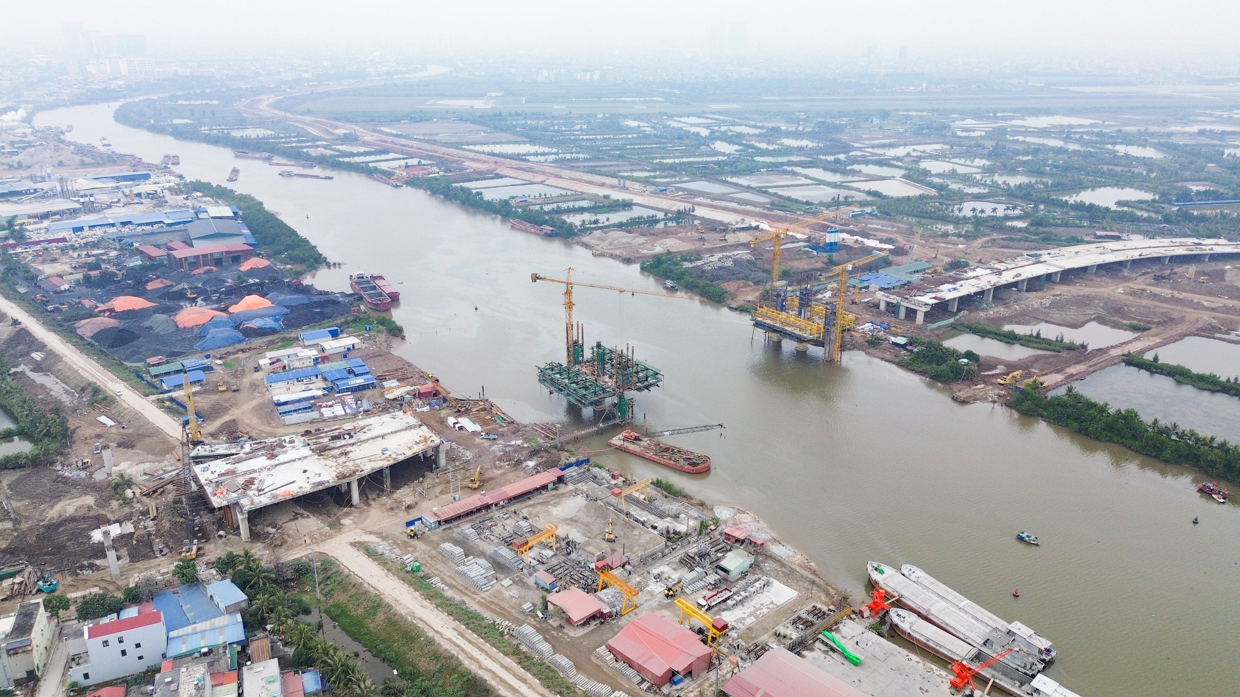 vanh-dai-2-hai-phong-tang-toc-thi-cong-phan-dau-hop-long-cau-hai-thanh-trong-quy-ii-2.JPG