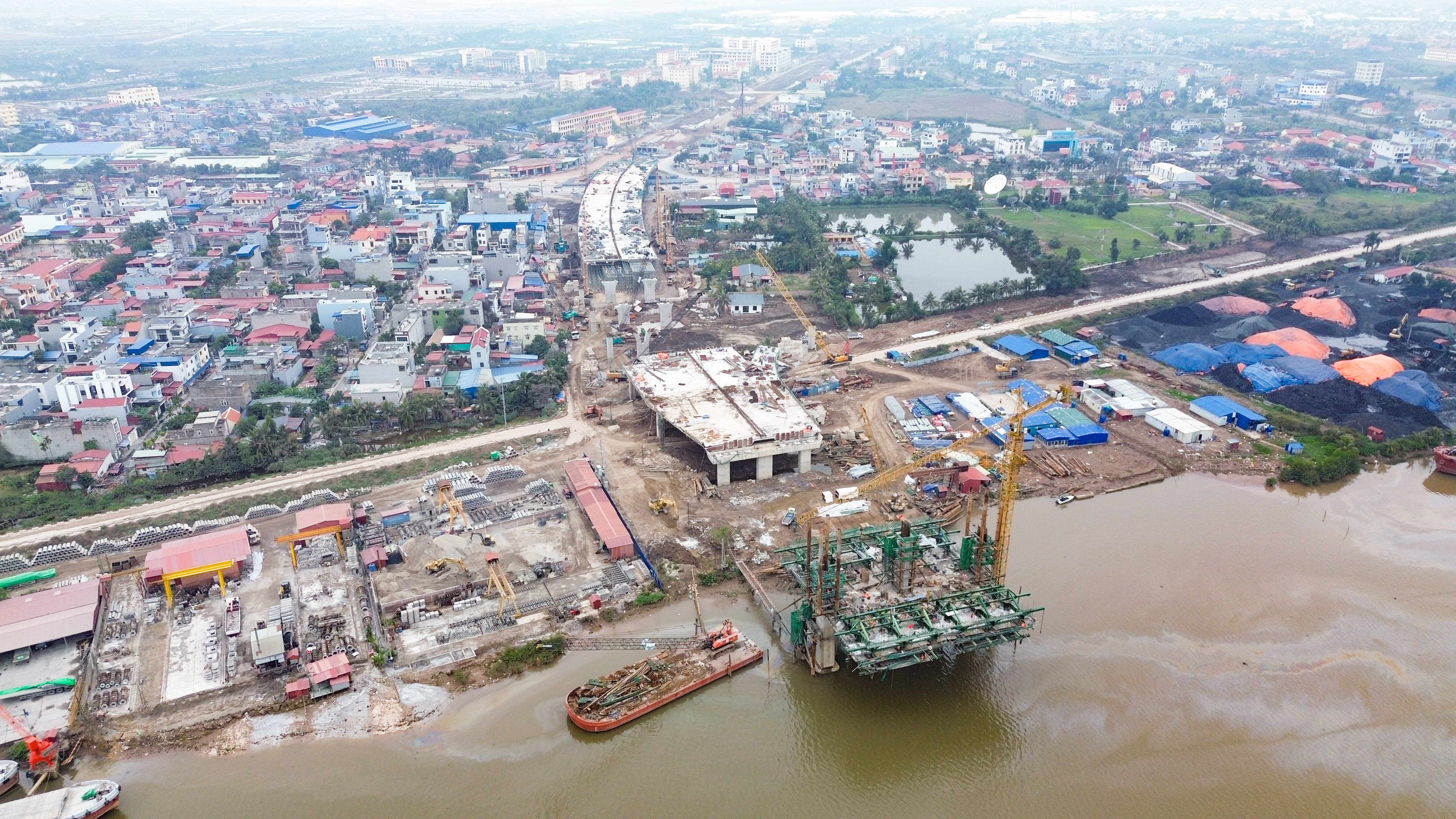 vanh-dai-2-hai-phong-tang-toc-thi-cong-phan-dau-hop-long-cau-hai-thanh-trong-quy-ii-5.JPG