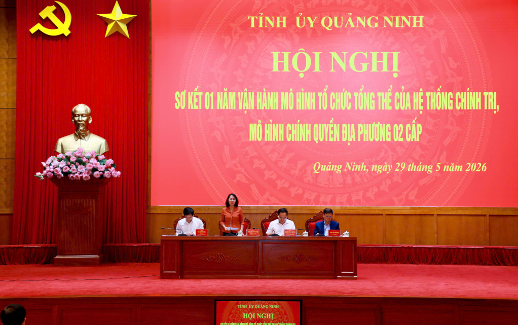bi-thu-quang-ninh-phai-chuyen-bien-thuc-chat-ve-chat-luong-quan-tri-hieu-qua-dieu-hanh-chinh-quyen-dia-phuong-2-cap-1.jpg