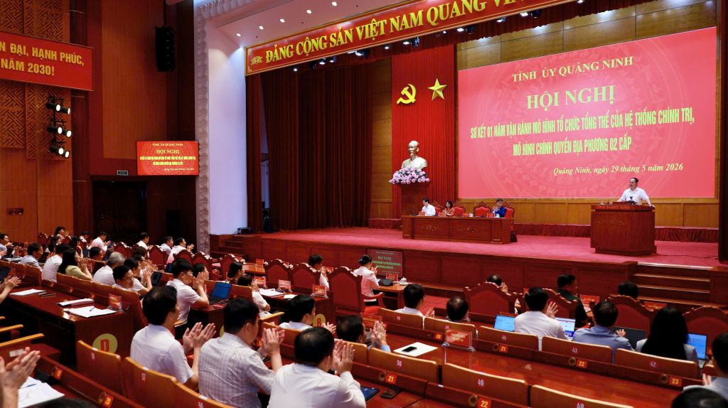 bi-thu-quang-ninh-phai-chuyen-bien-thuc-chat-ve-chat-luong-quan-tri-hieu-qua-dieu-hanh-chinh-quyen-dia-phuong-2-cap-3.jpg