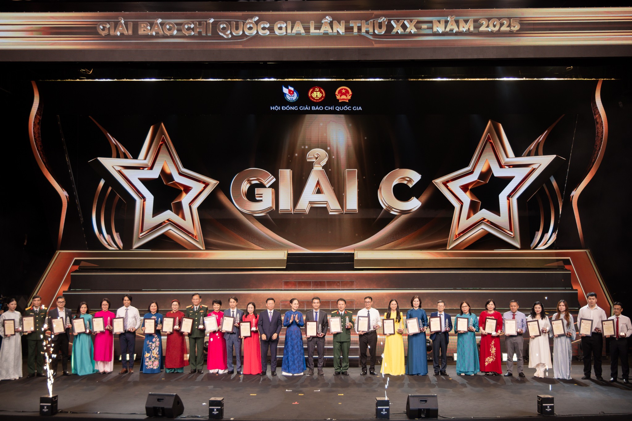 bao-phap-luat-tp-ho-chi-minh-dat-2-giai-c-tai-giai-bao-chi-quoc-gia-lan-thu-20-2025-1.jpg