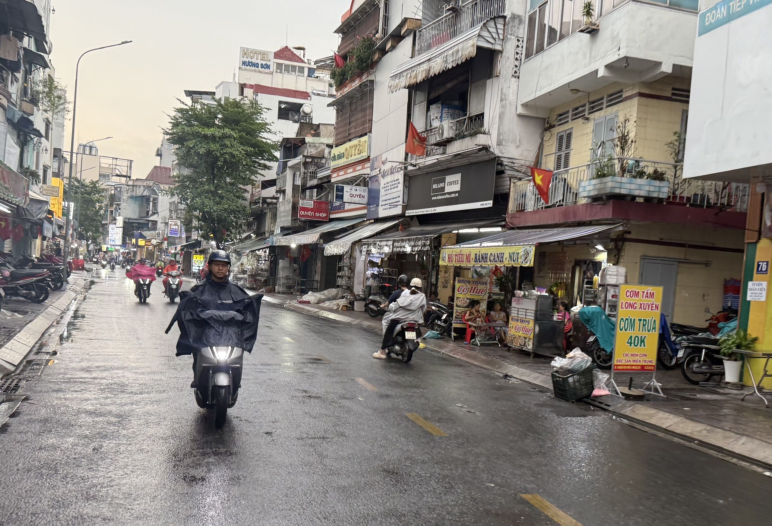 mưa ở TP.HCM và Nam Bộ.jpg