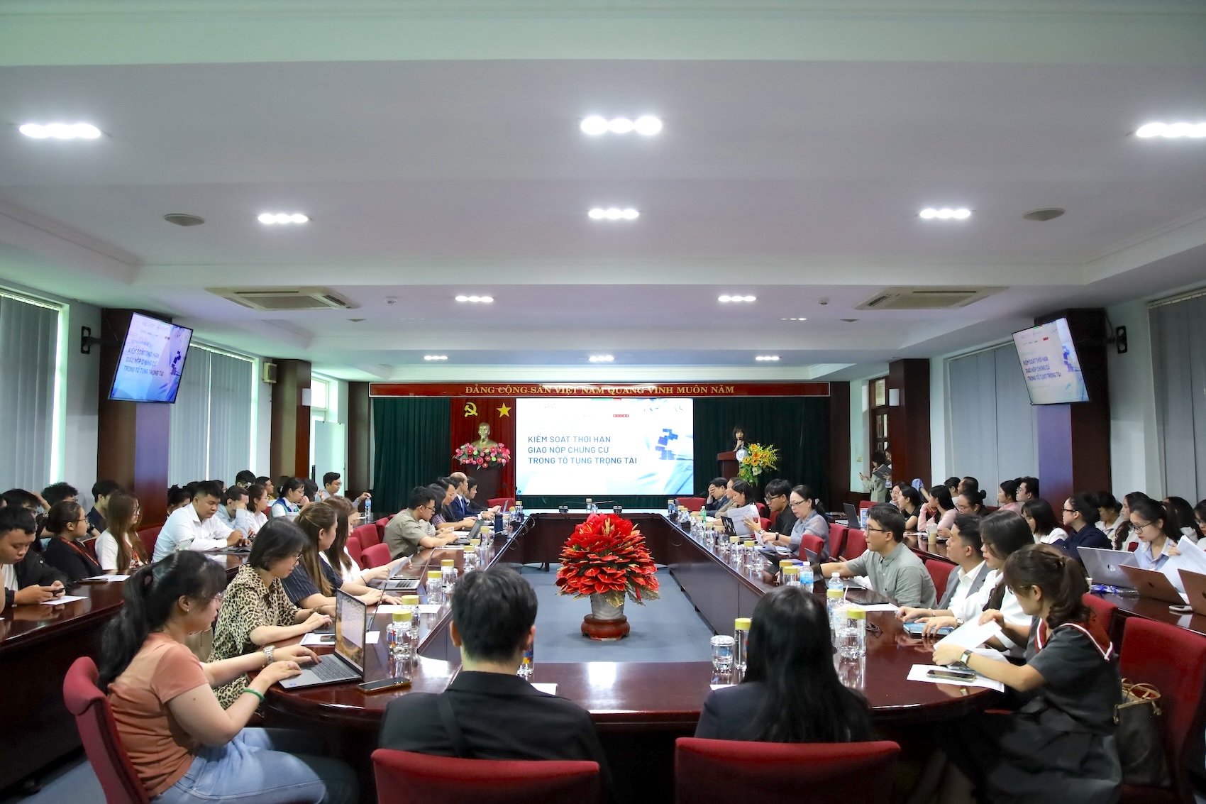 giao-nop-chung-cu-h2.JPG