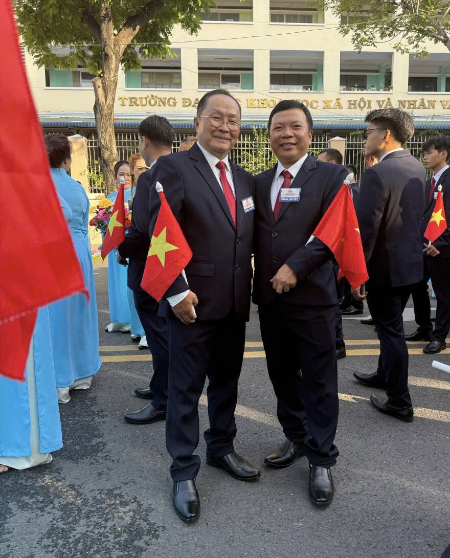 kieu-bao-dieu-hanh-30-4_tran-ngoc-phu.jpg