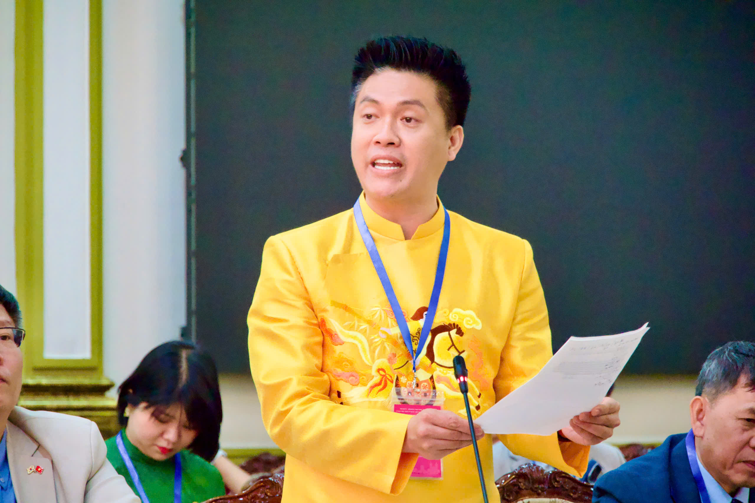 ong-nguyen-duy-anh_kieu-bao.jpg