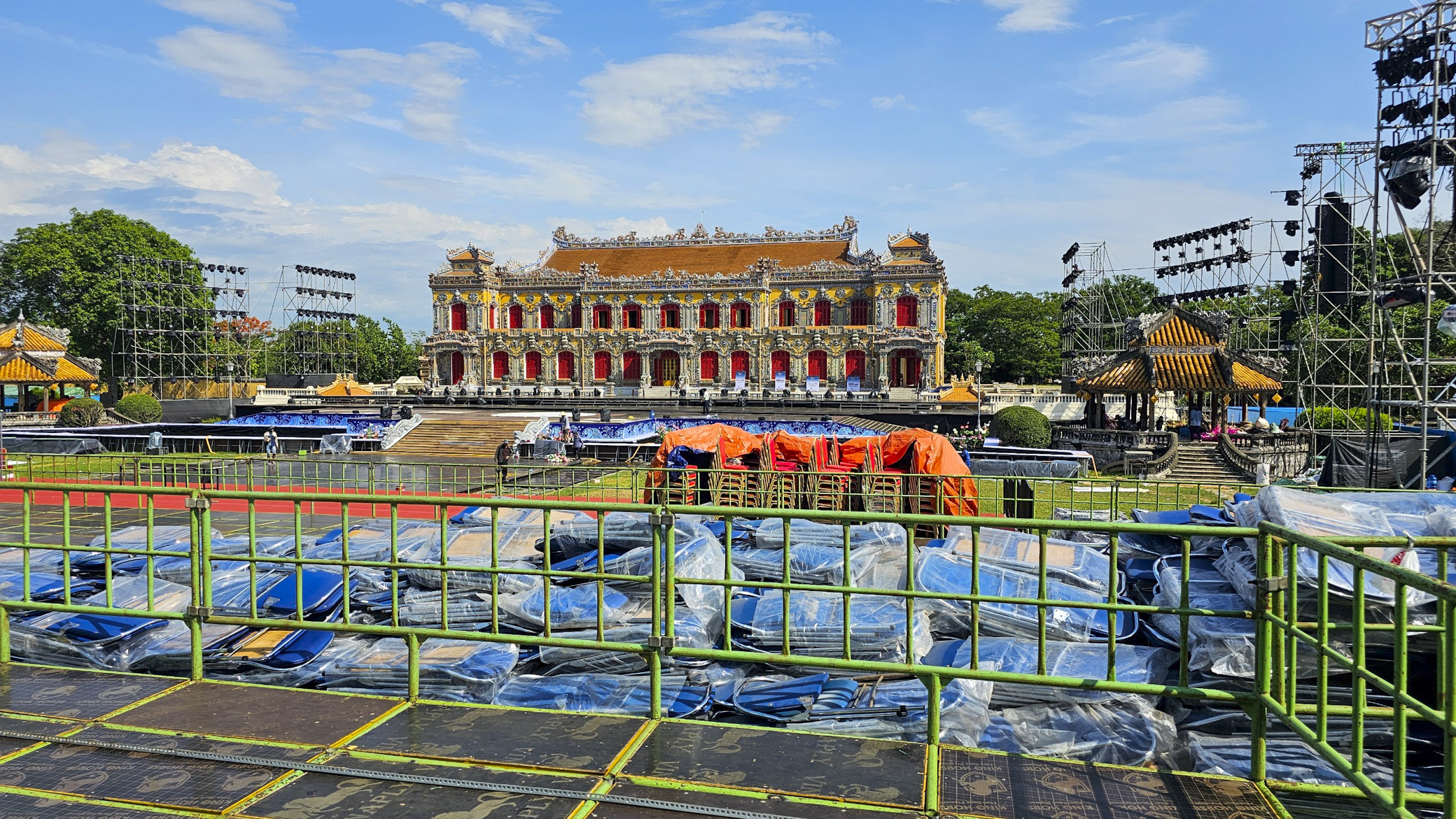 chuan-bi-khai-mac-festival-hue-2024-15.jpg
