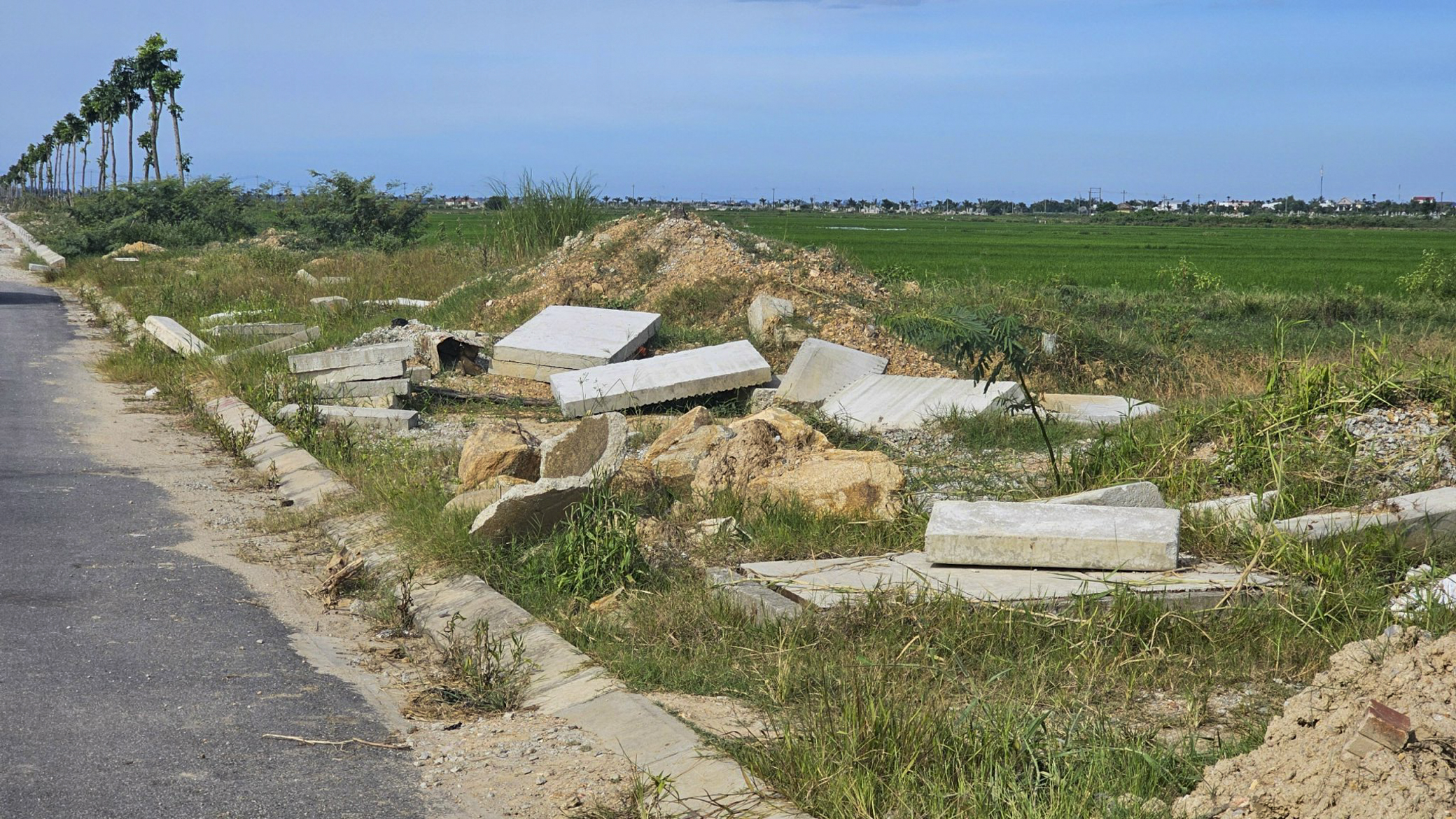 6-nam-chua-xong-4km-duong-12.jpg