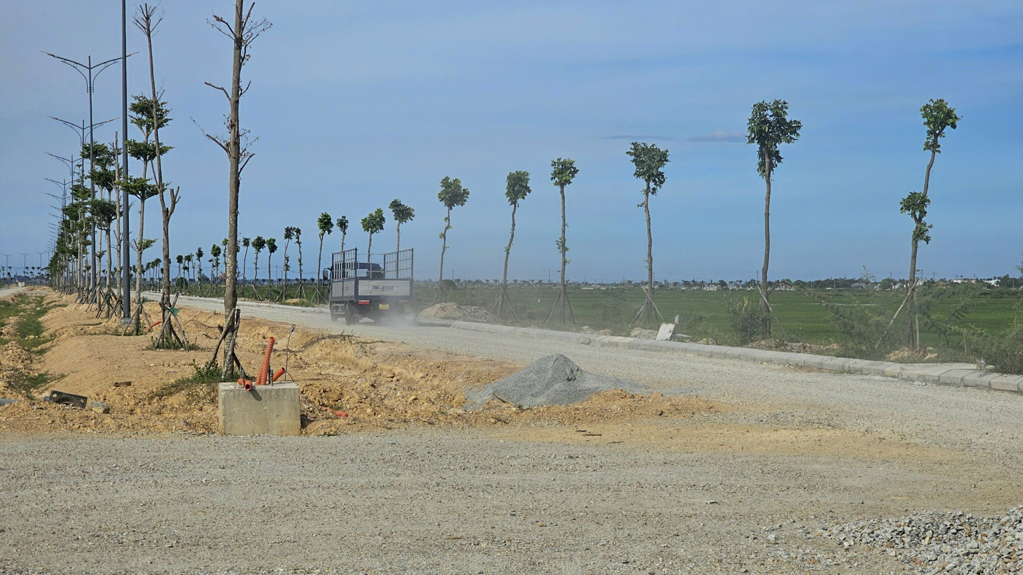 6-nam-chua-xong-4km-duong-13.jpg