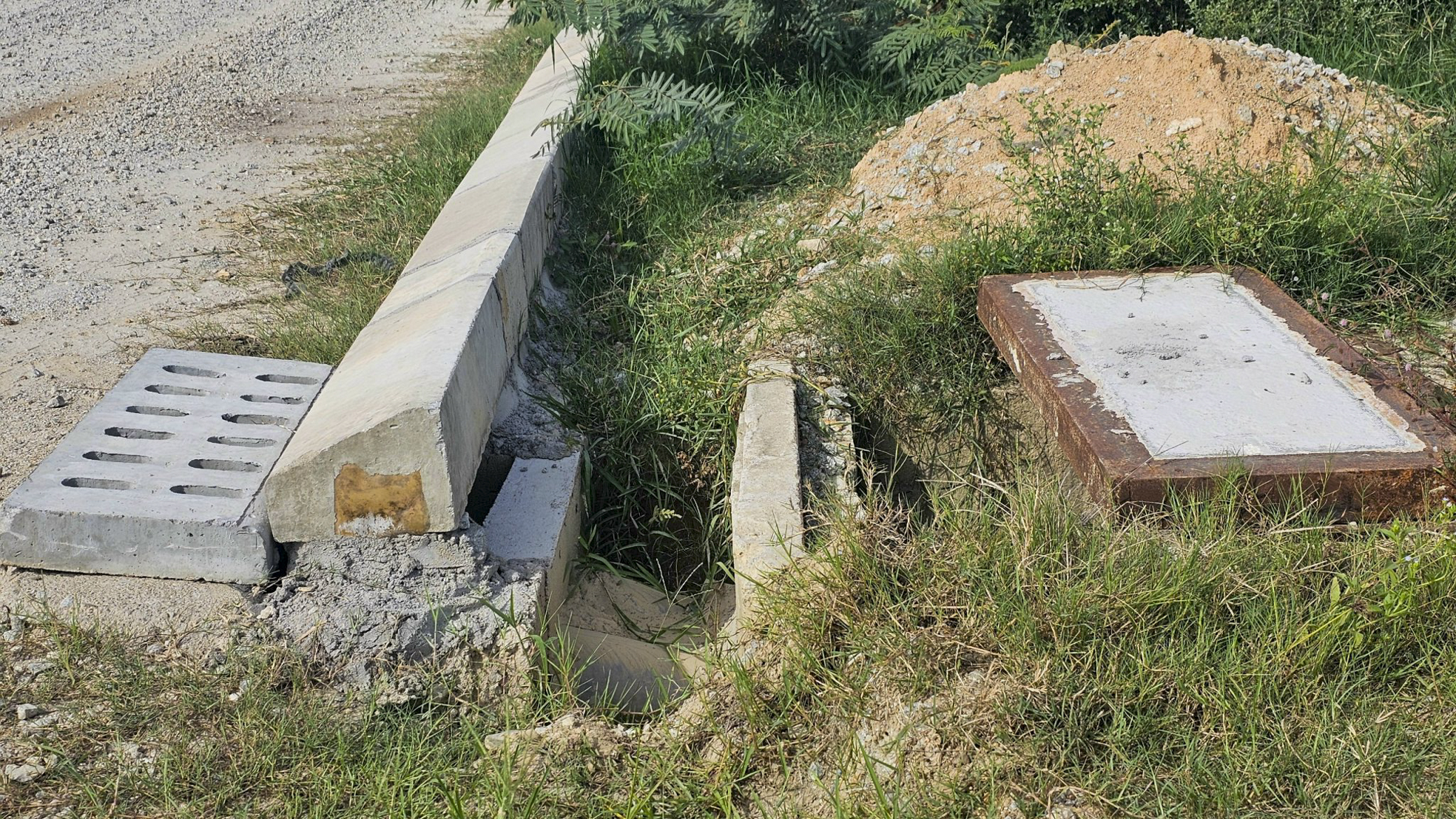 6-nam-chua-xong-4km-duong-19.jpg