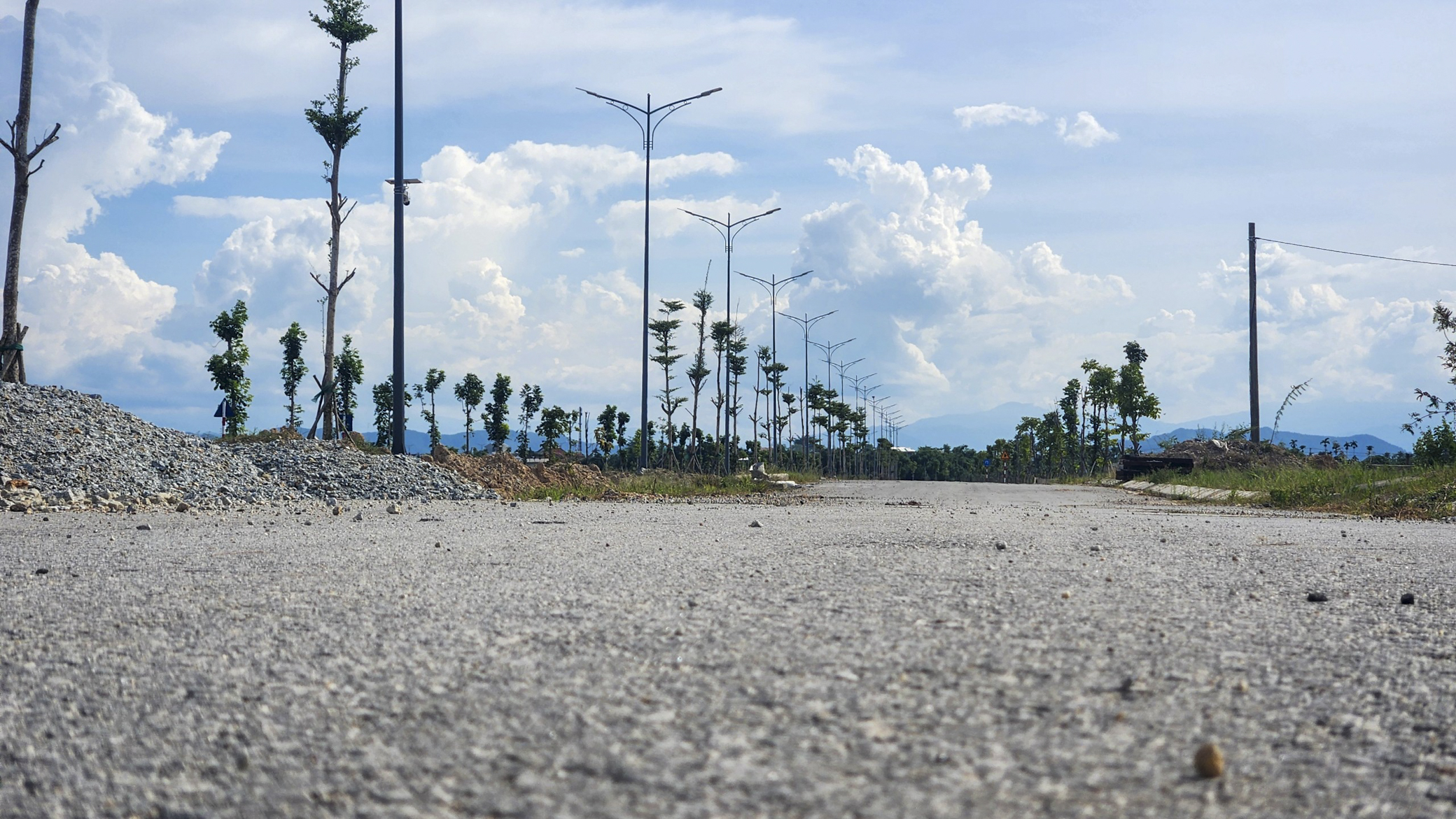 6-nam-chua-xong-4km-duong-5.jpg