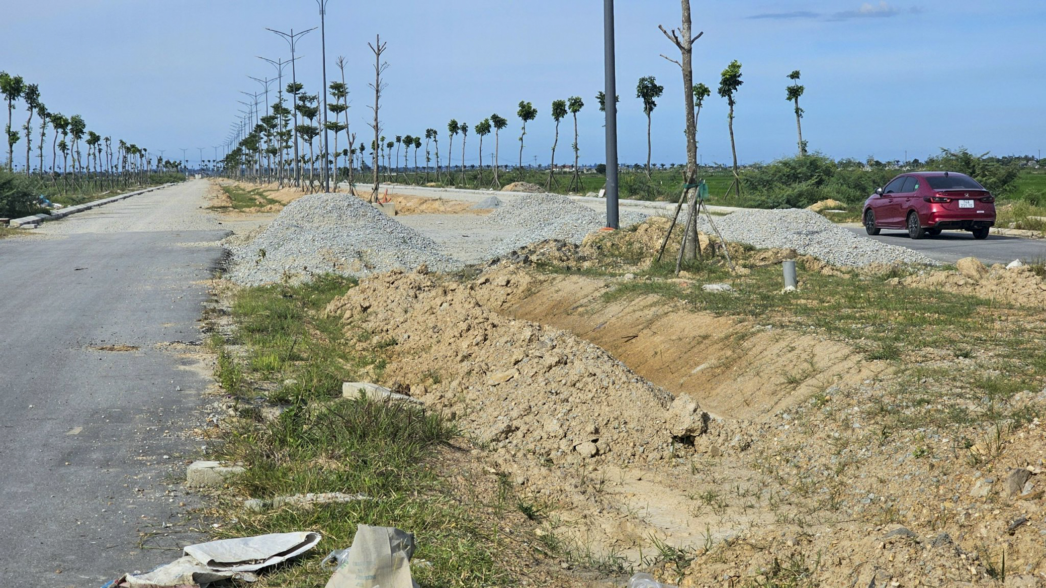 6-nam-chua-xong-4km-duong-7.jpg