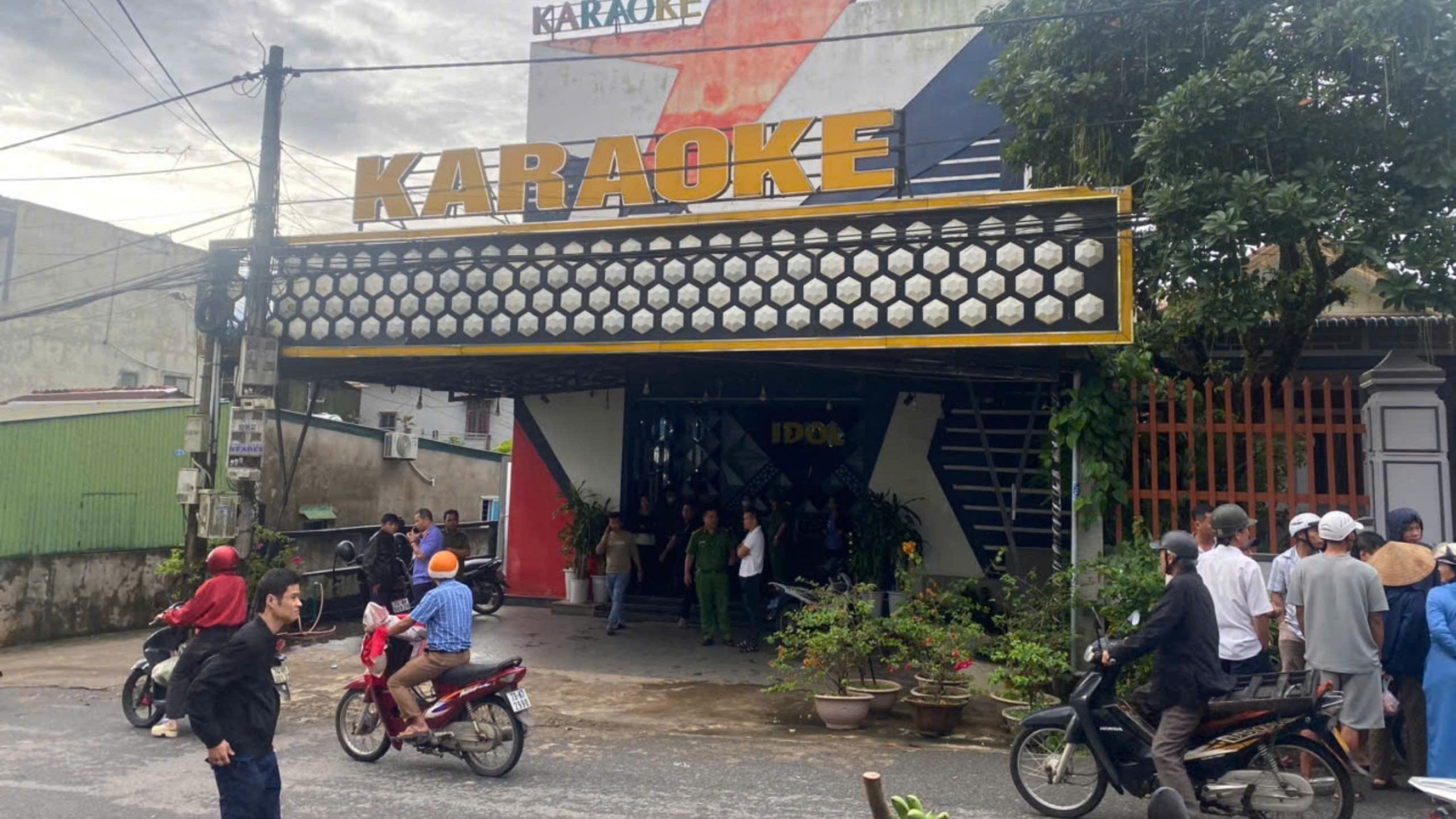 Khởi tố vụ án giết người ở quán karaoke khiến 2 người tử vong.jpg
